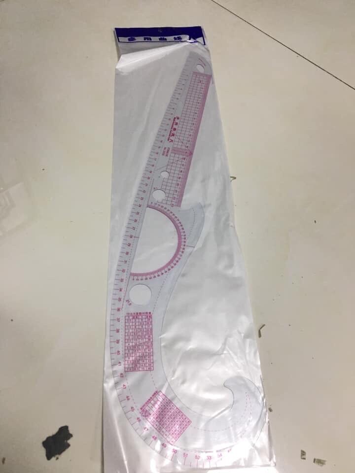 Thước nhựa may đo meka dẻo 55cm