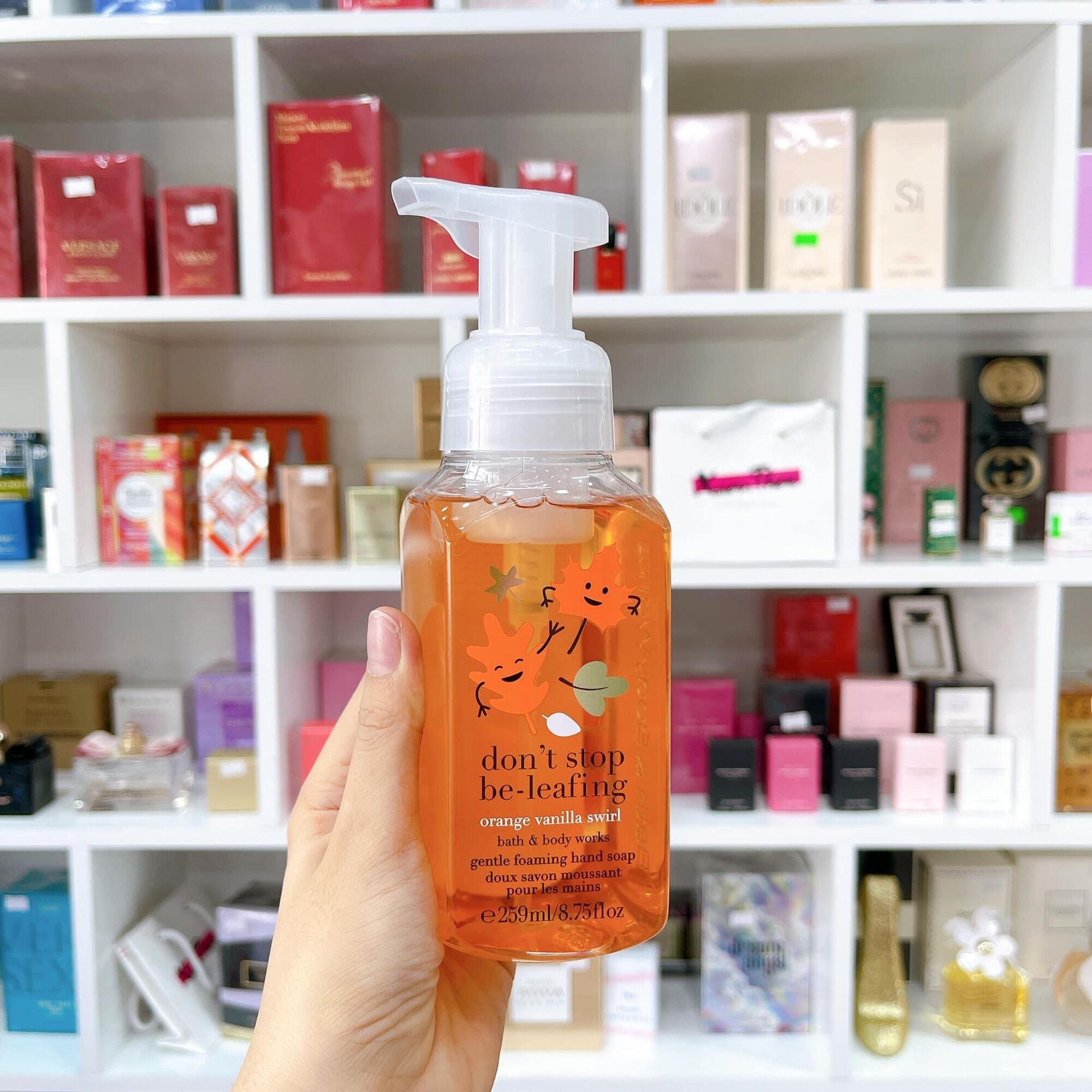 Nước rửa tay Bath and Body Works - Gentle Foaming (259ml)