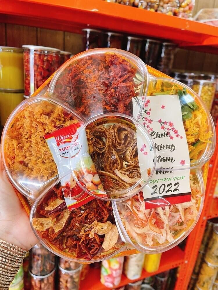 Set khô lục vị hoa mai 550gr cho mùa tết