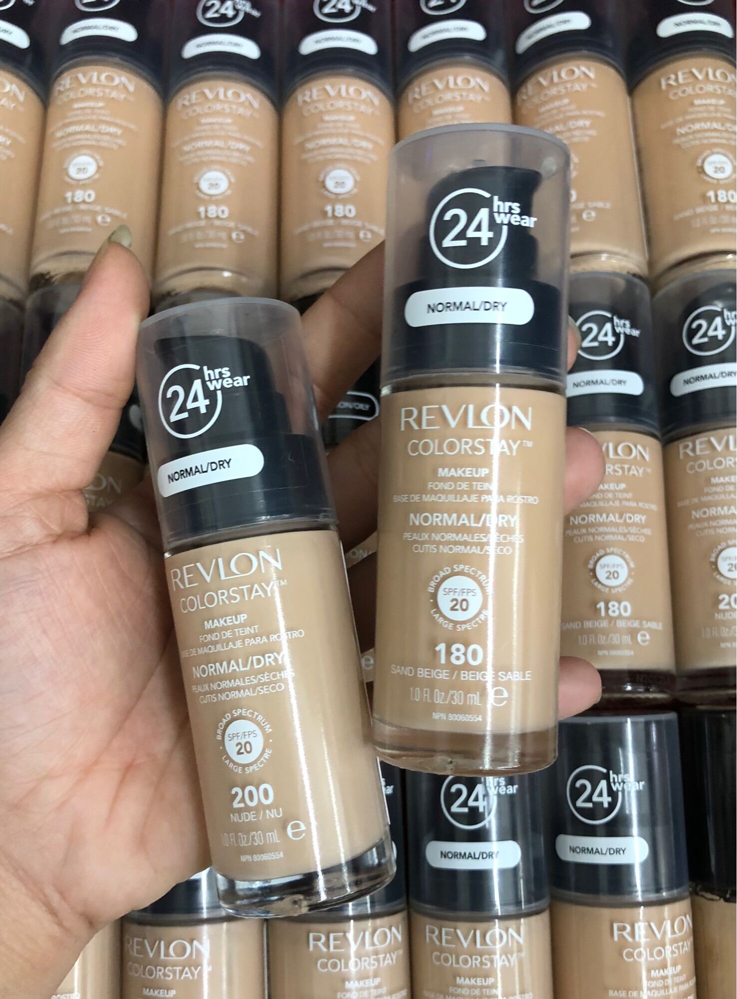 Kem nền Revlon Colorstay 24h