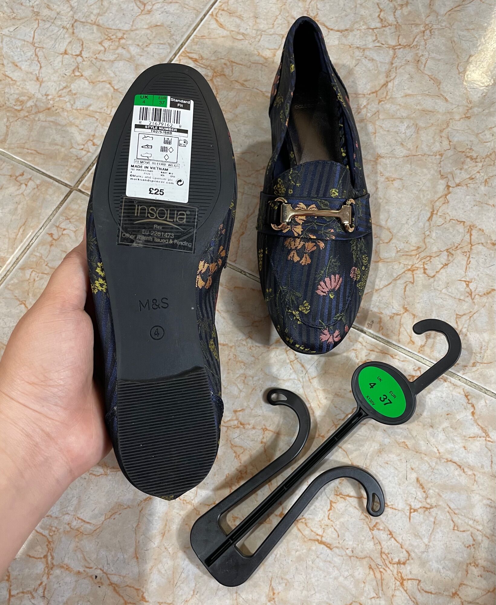 Giày M&S Dư Xịn Vải Gấm Sang Chảnh Cá Tính Size 37 ( Có Sẵn )