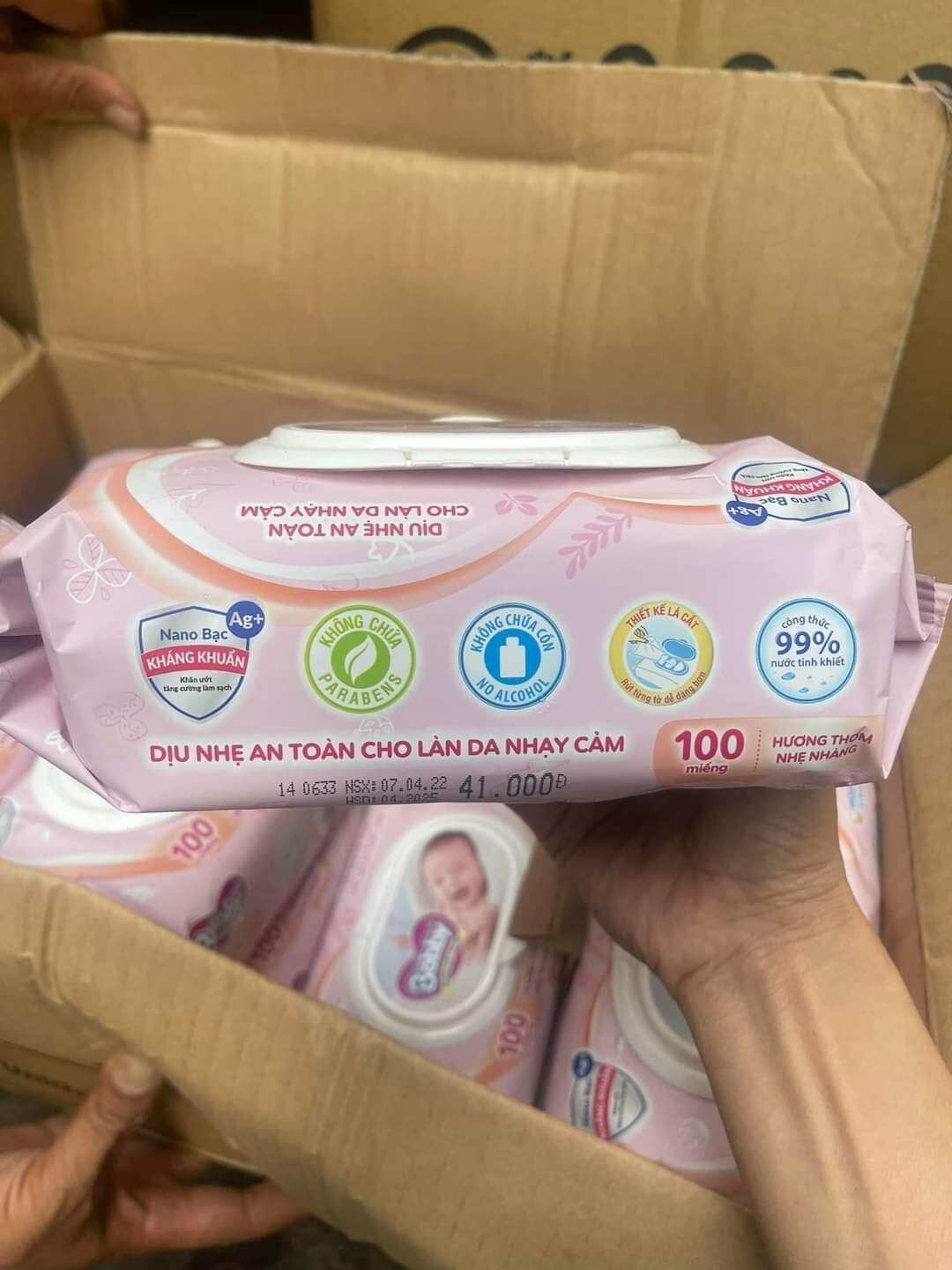 Khăn ướt bobby 100tờ