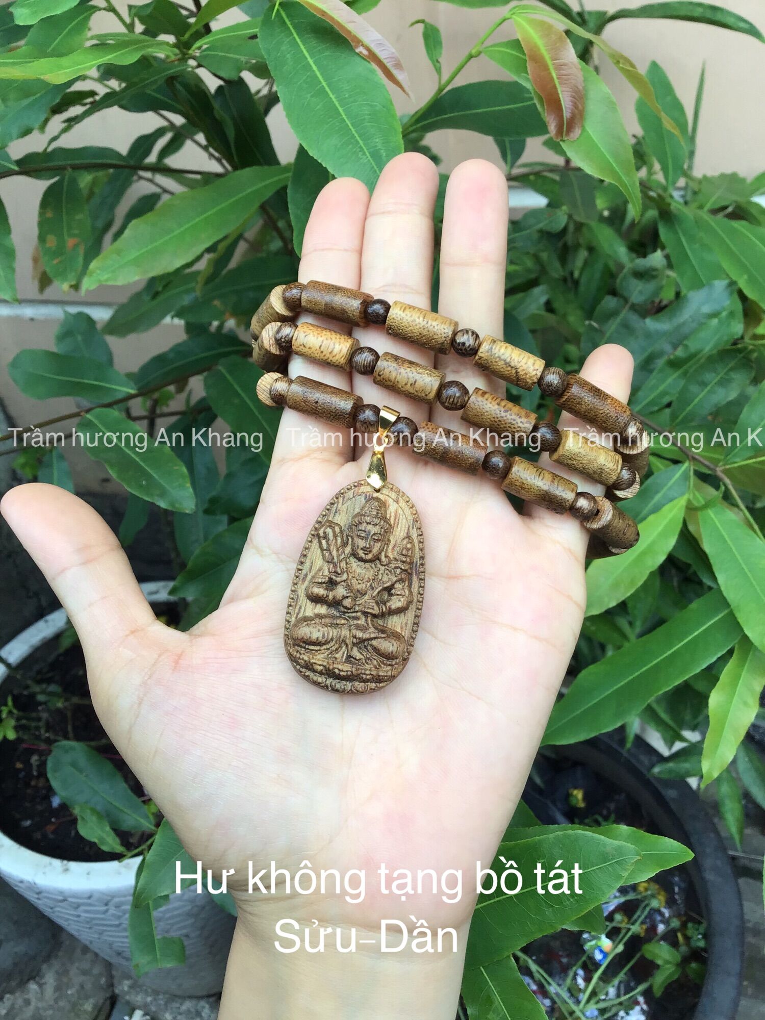 Dây chuyền mặt phật bản mệnh trầm