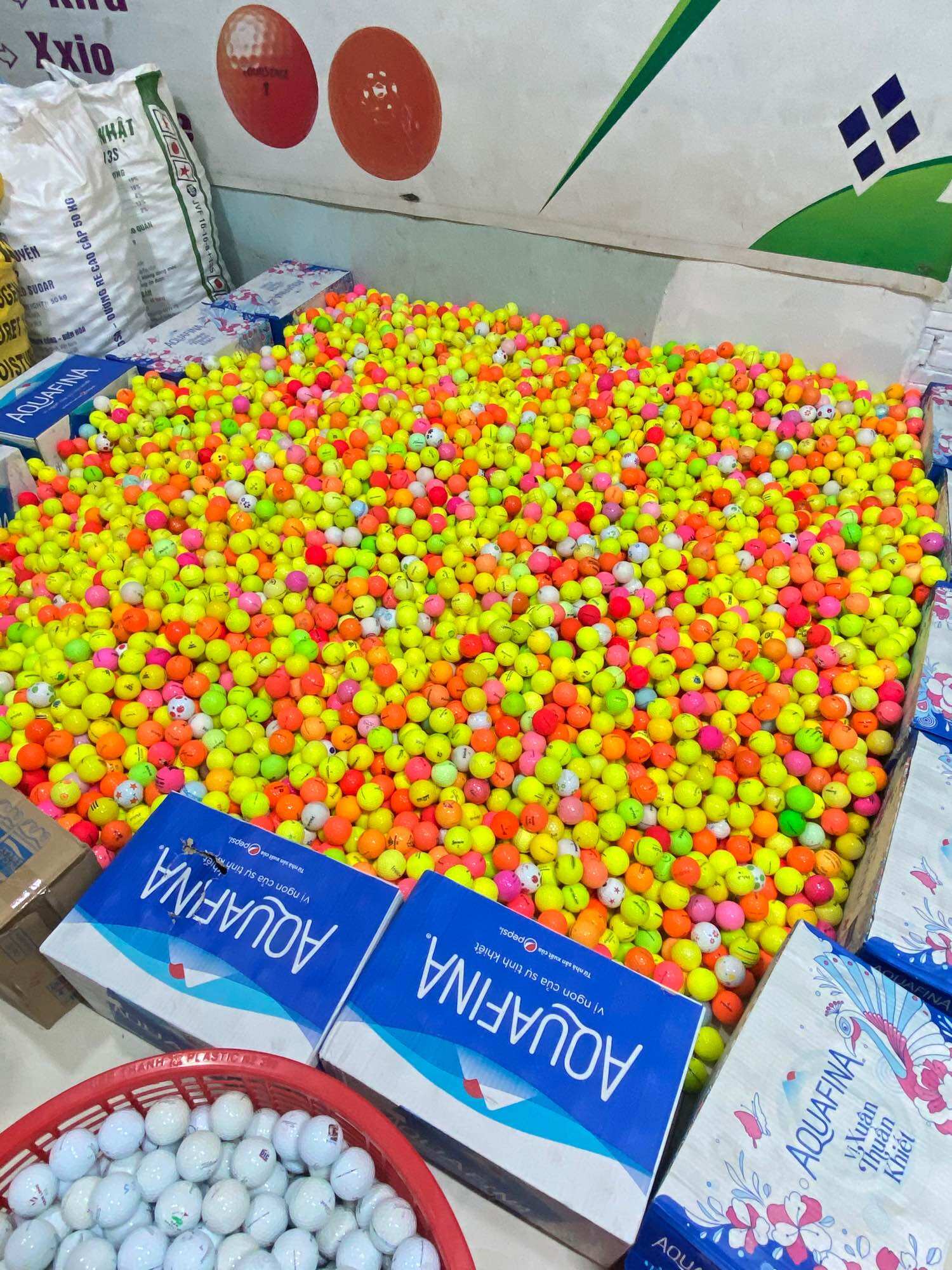 Bóng golf Volvik 2 màu độ mới 95% (10quả)