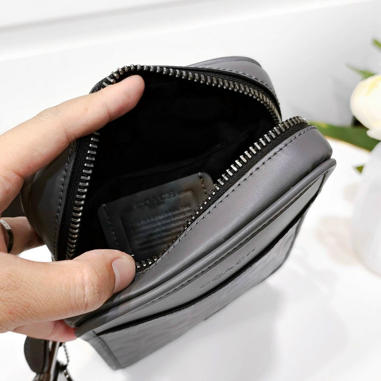 Túi COAC.H Sullivan Crossbody đeo chéo sang xịn