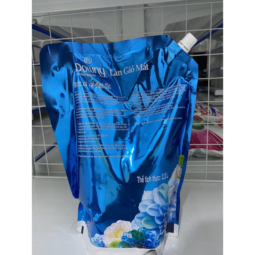 NƯỚC XẢ VẢI DOWNY LÀN GIÓ MÁT 3,5L