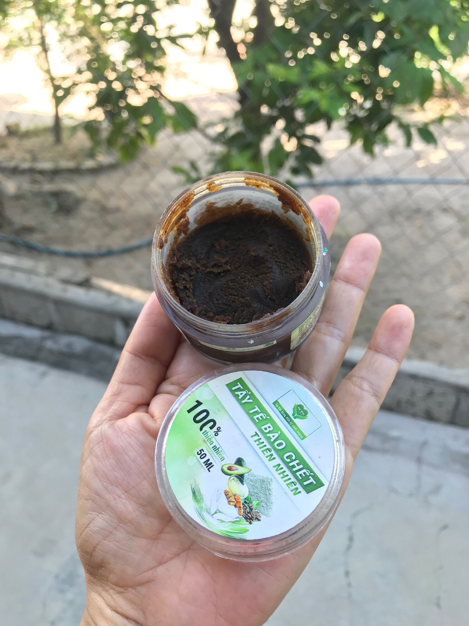 Tẩy tế bào chết da mặt Mẹ Ken