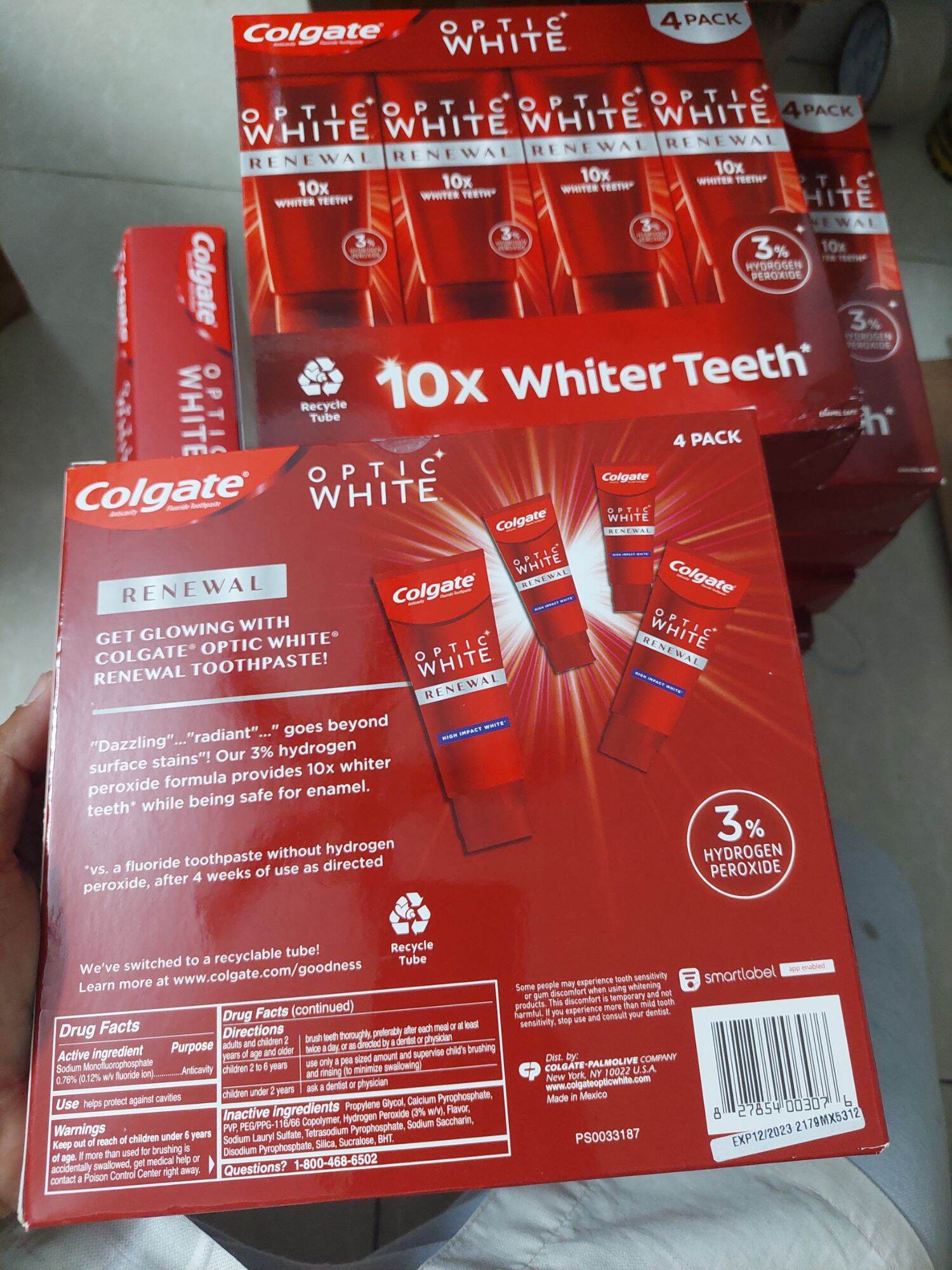 LỐC 4 TUÝP KEM ĐÁNH RĂNG COLGATE USA 121gr