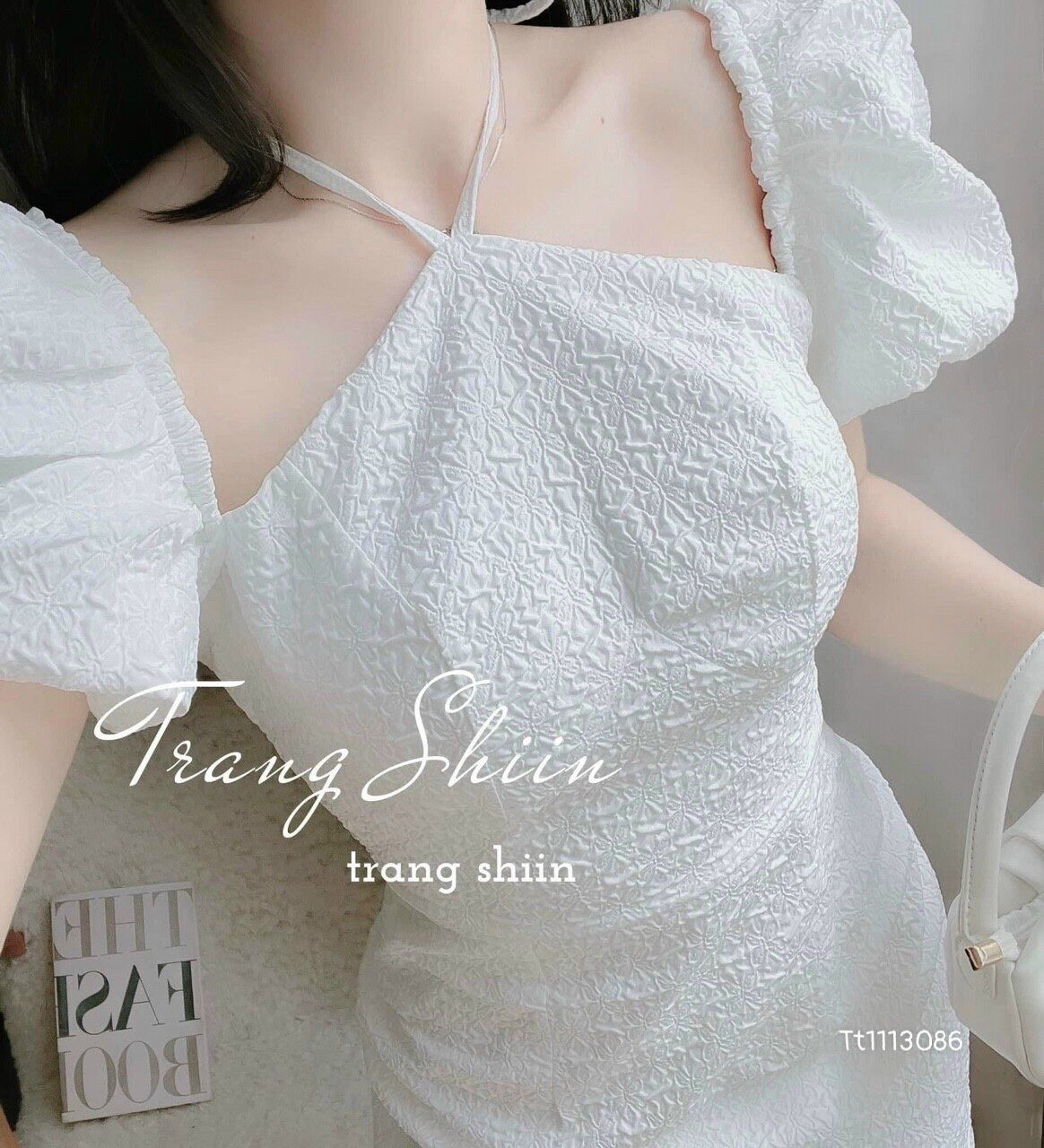 Đầm xốp cổ yếm tay phồng 2 màu