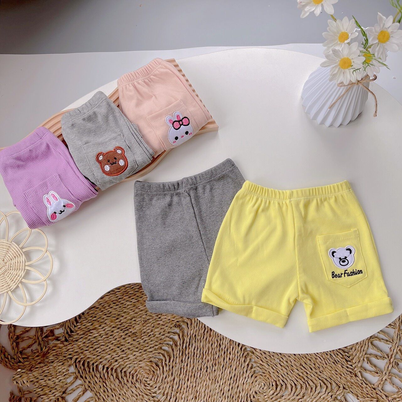 Quần short thun đùi bé trai bé gái
