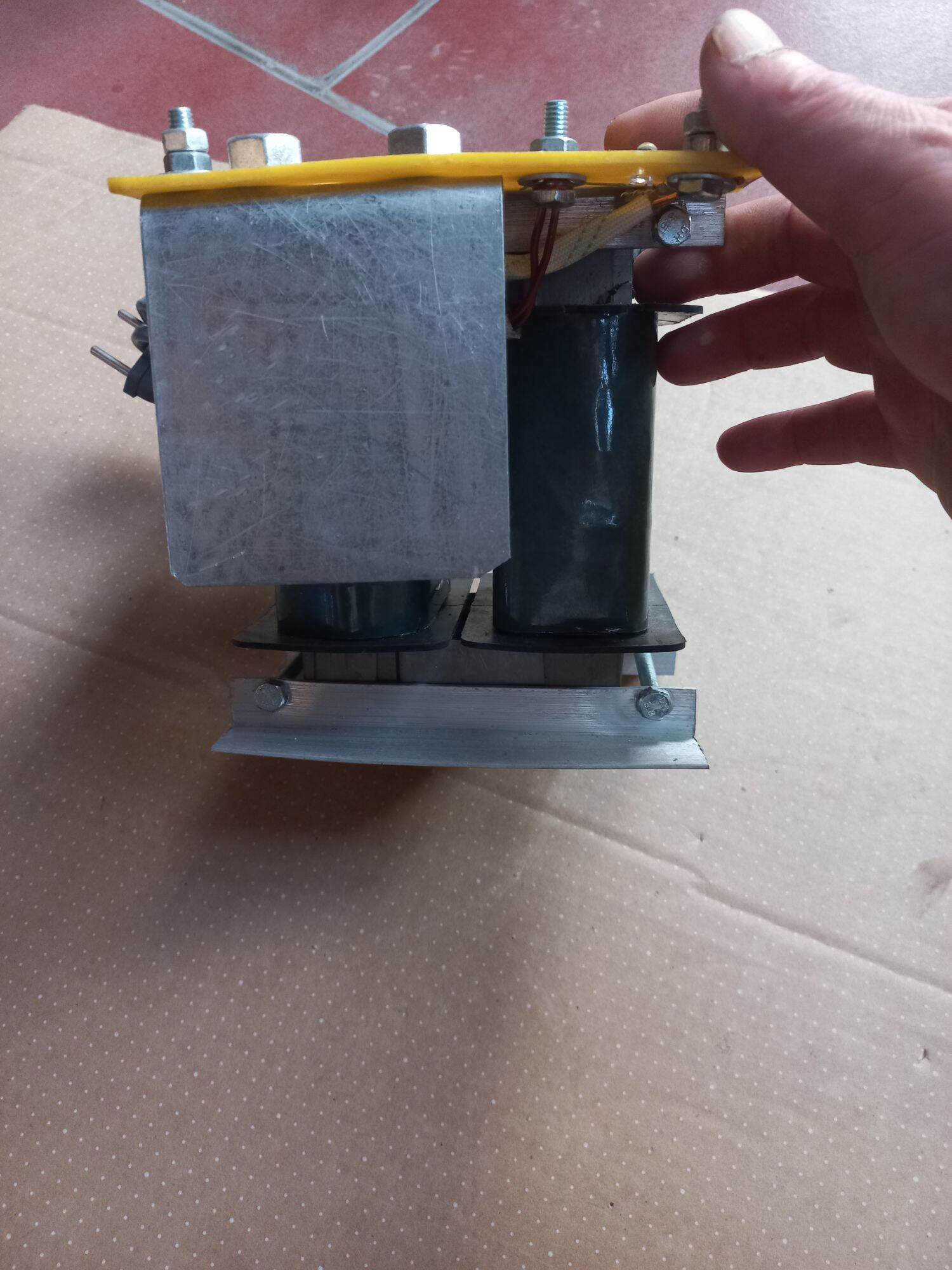 Máy nạp bình ắc quy 100 - 200AH ( DÂY ĐỒNG TẶNG 2 KẸP NẠP)