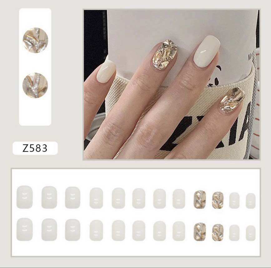 Bộ 24 móng tay giả đi tiệc đi chơi sang trọng Z583