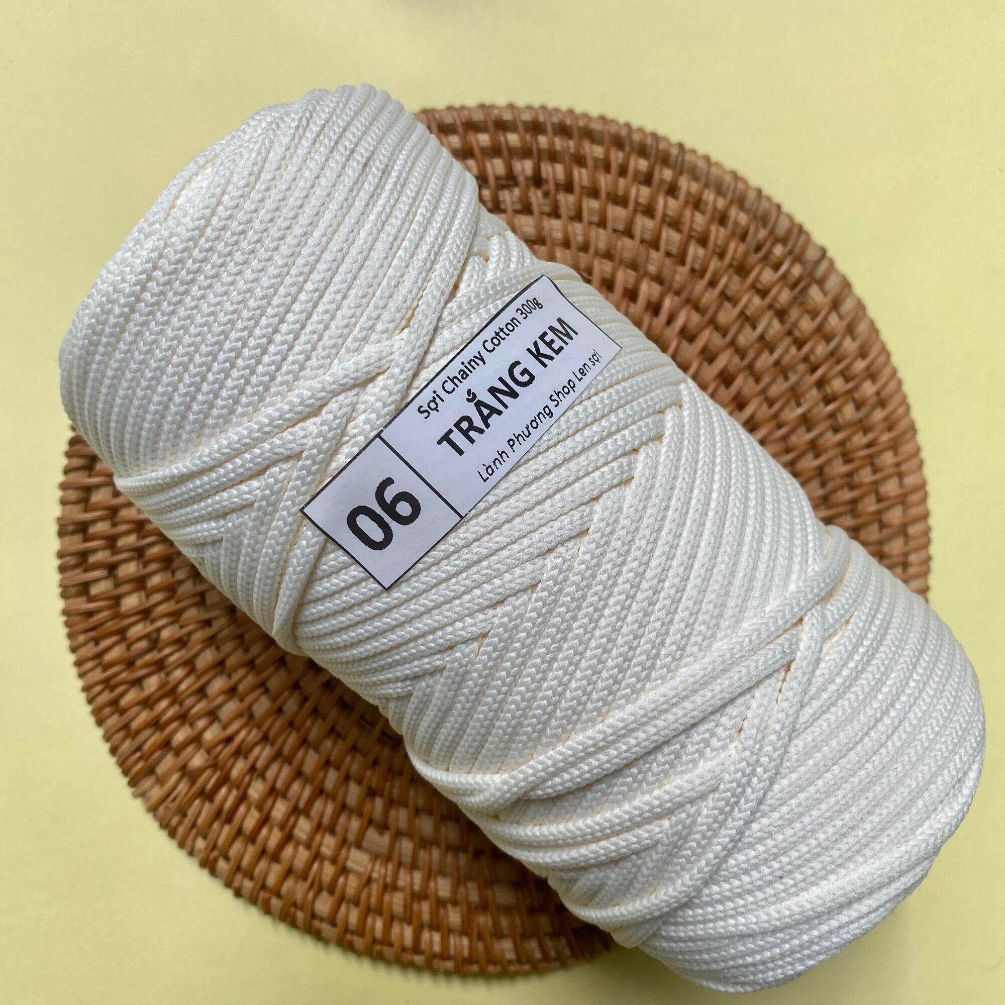 Sợi chainy 300gr, sợi to 3mm móc túi xách thời trang