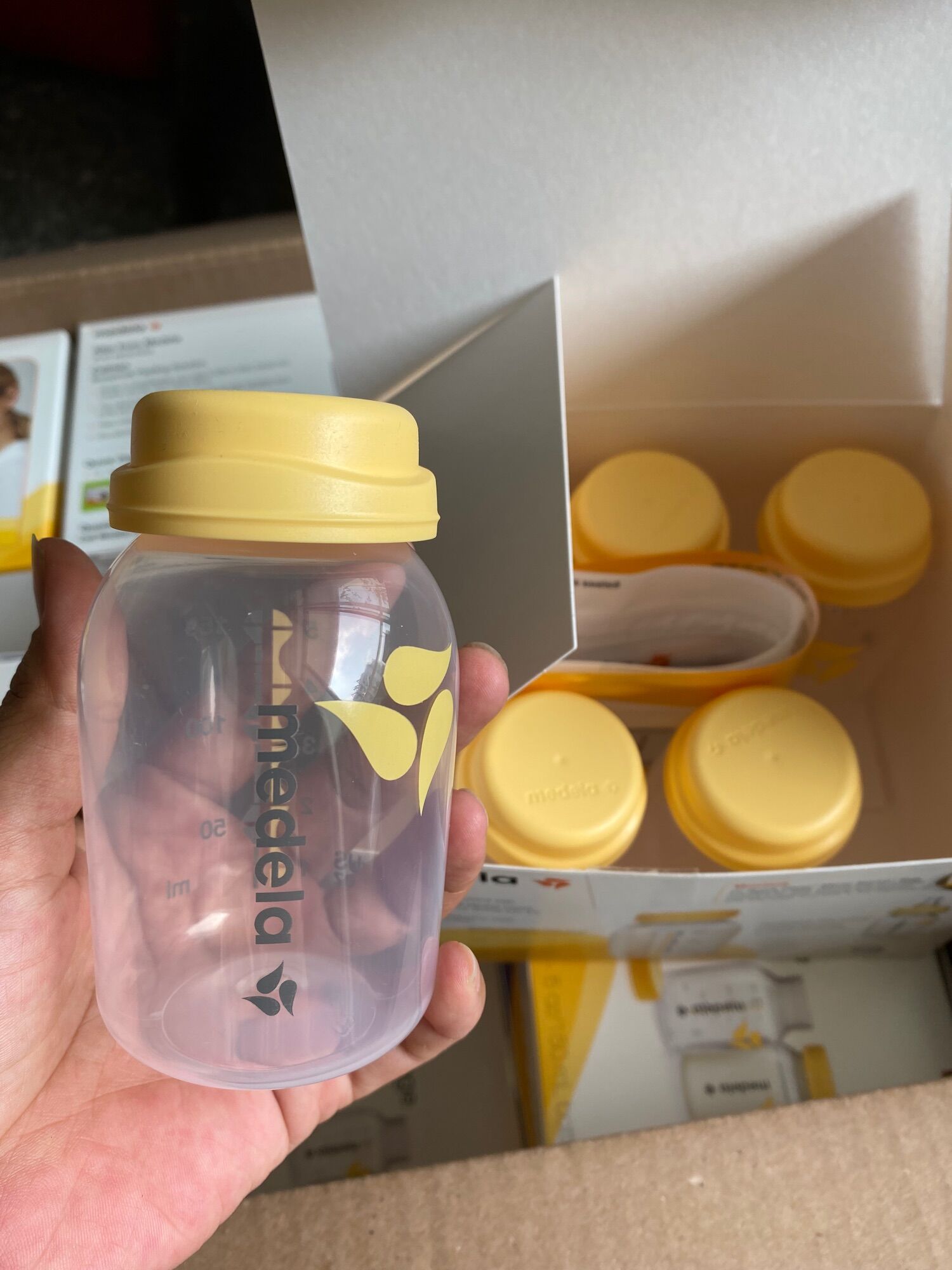 Set bình trữ sữa medela chính hãng - 6 bình 150ml