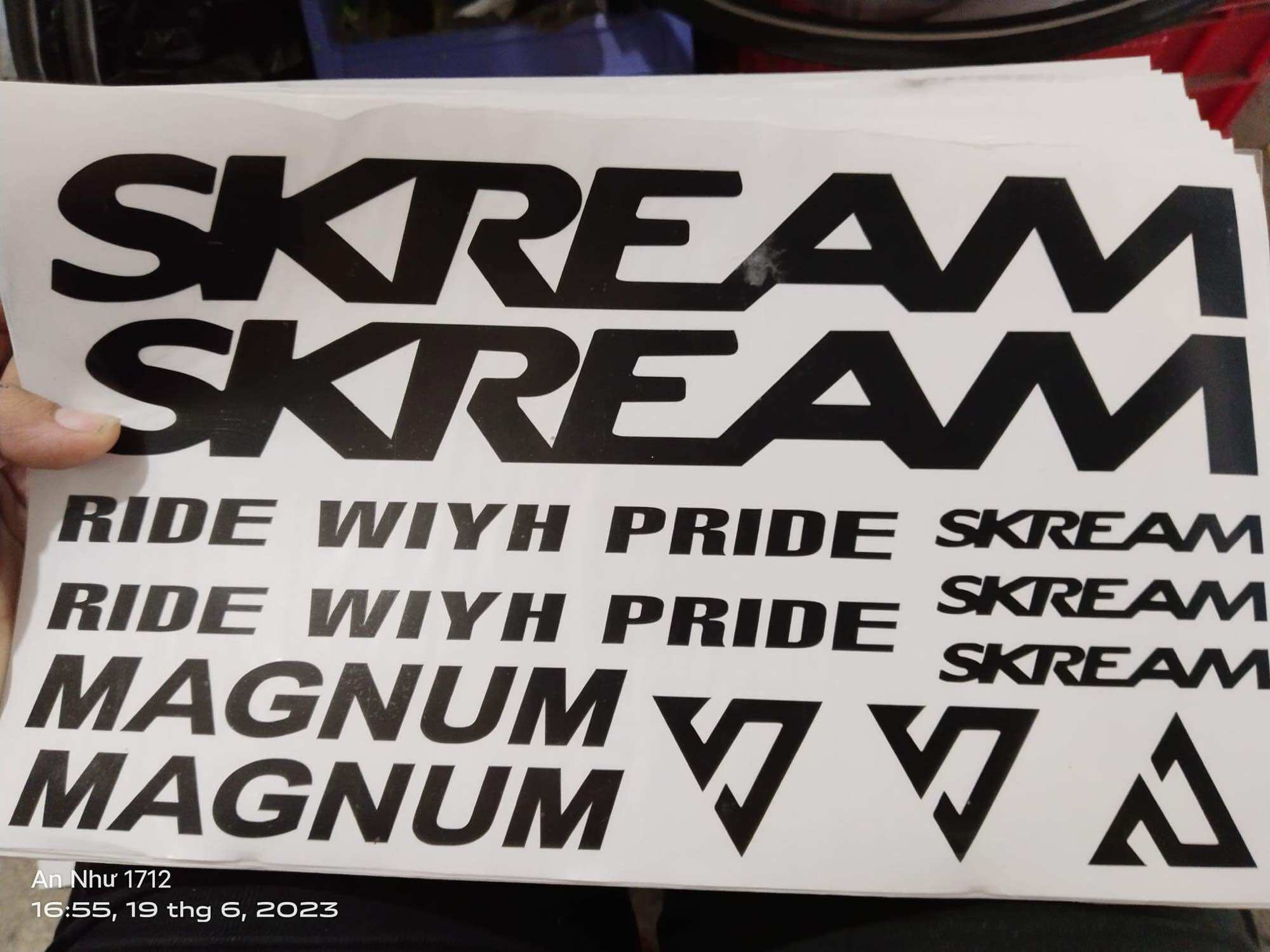 Tem DECAL Dán Sườn Xe Đạp FixedGear TSUNAMI SKREAM CINELLI DOSNOVENTA