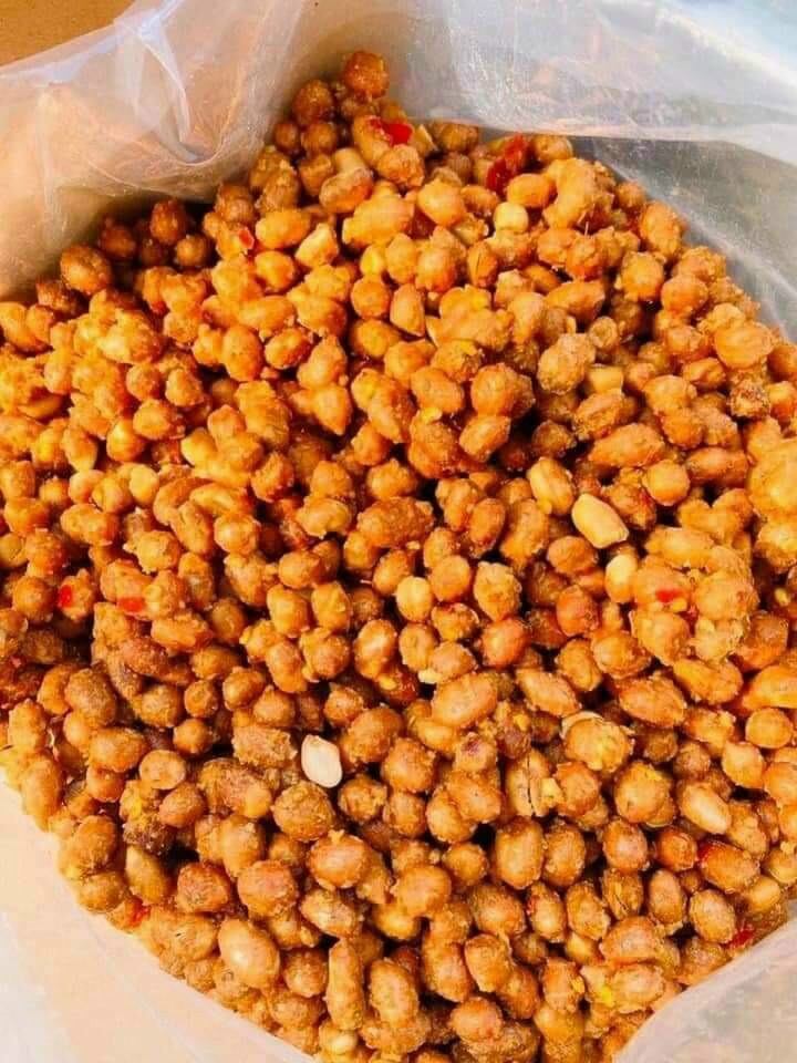 Sale hủ pet - 500g đậu phộng rang tỏi ớt