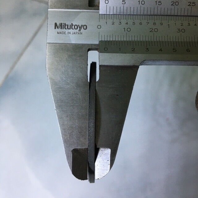 Xéc măng phi 51mm, lá hơi: 2.5mm, lá dầu 3.0mm