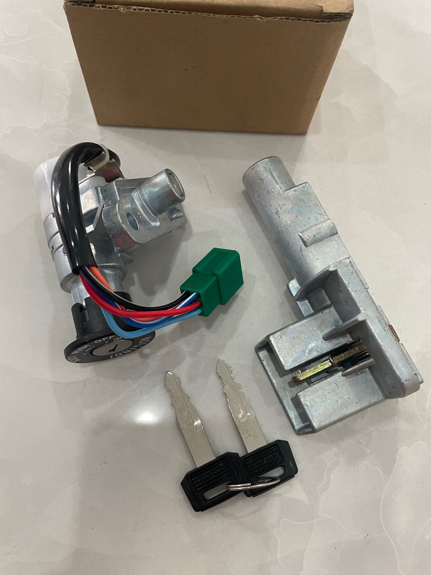 Ổ khoá trước sau xipo