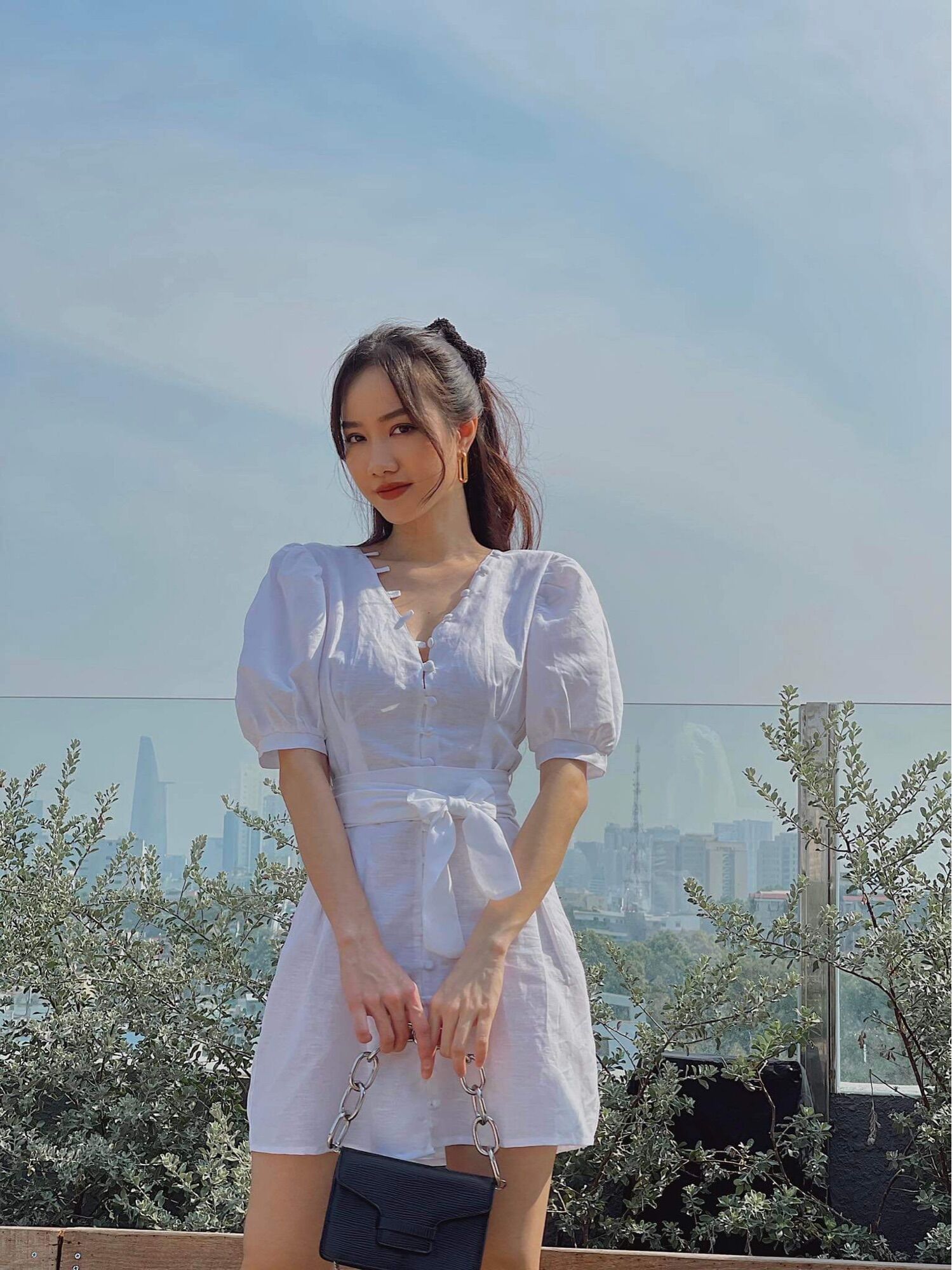 Đầm tay phồng 19 nút - D177