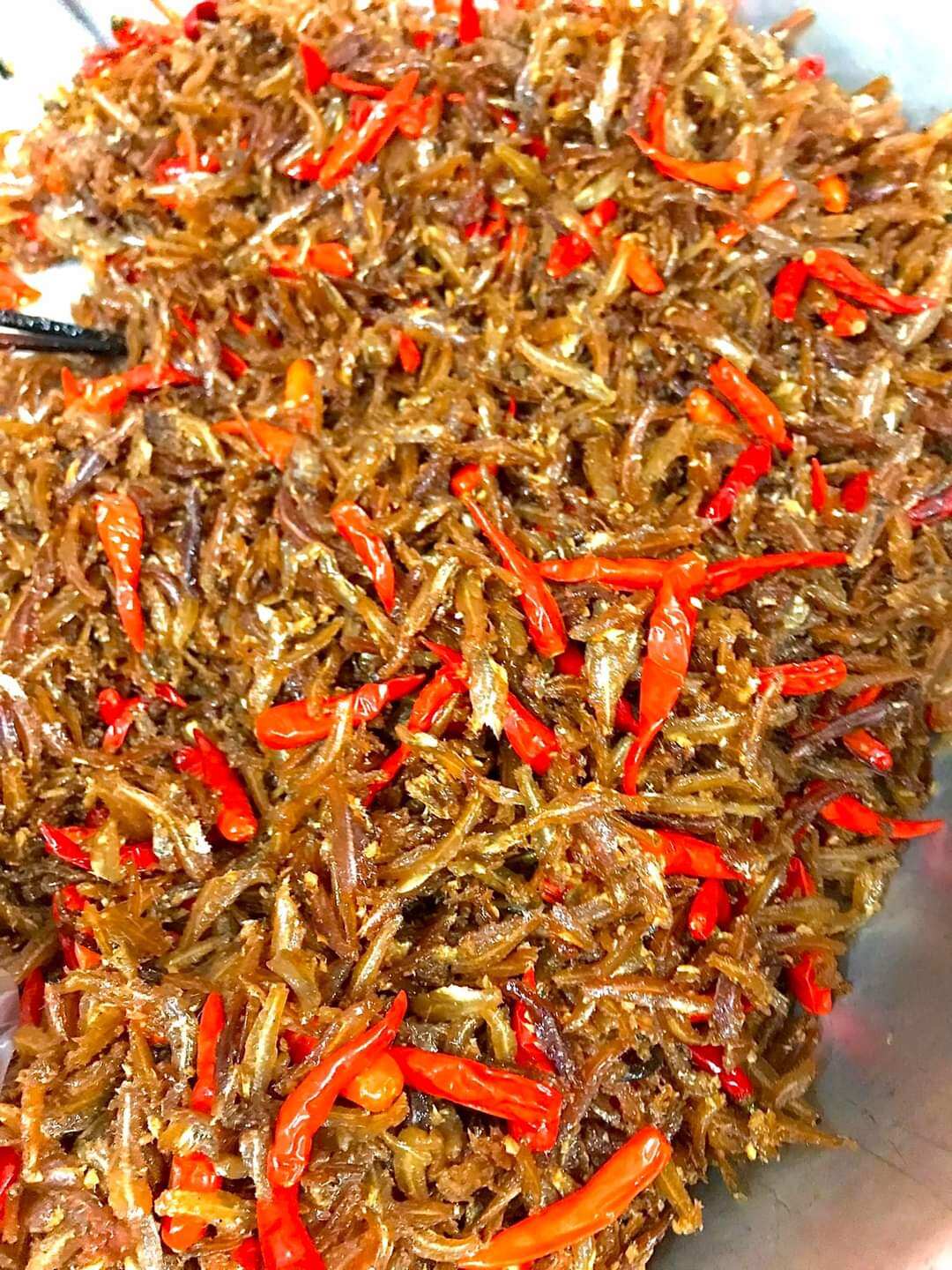 hộp 500g cá cơm sấy rim tỏi ớt ngon khó cưỡng