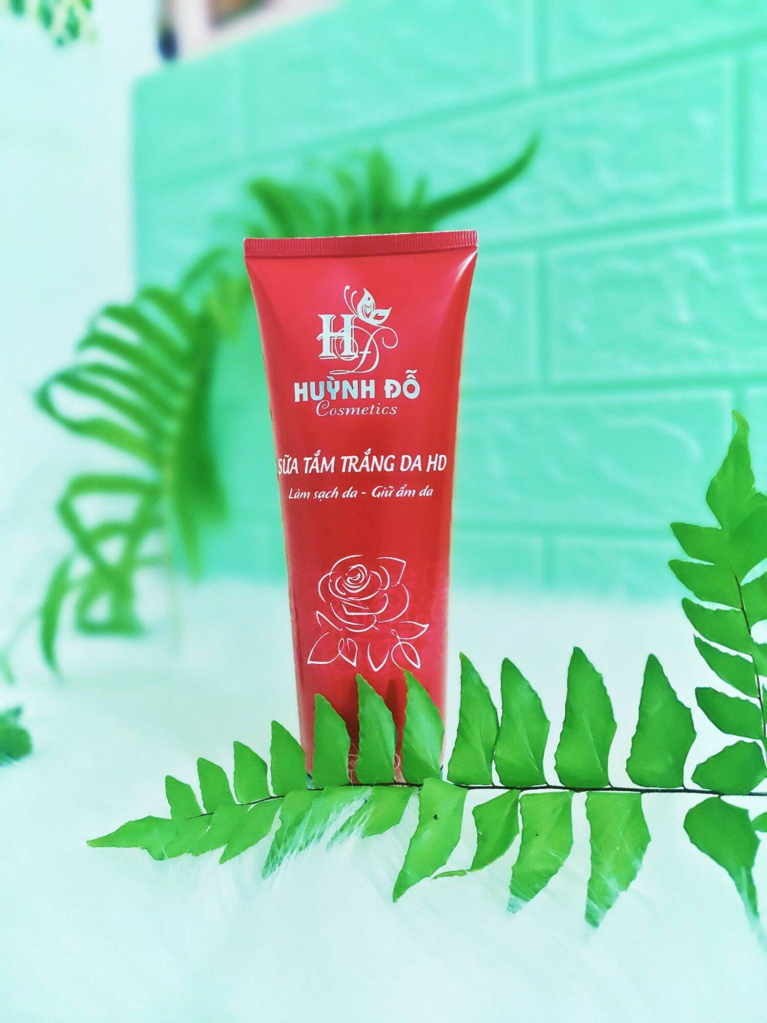 Sữa tắm trắng da huỳnh đỗ