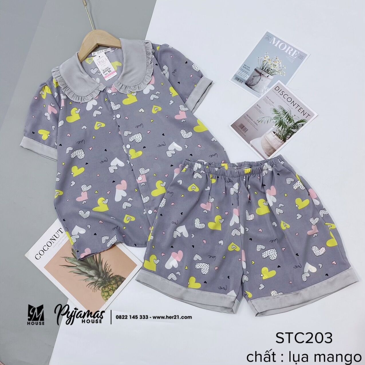 Bộ pyjama tay ngắn quần cộc lụa Mango cao cấp