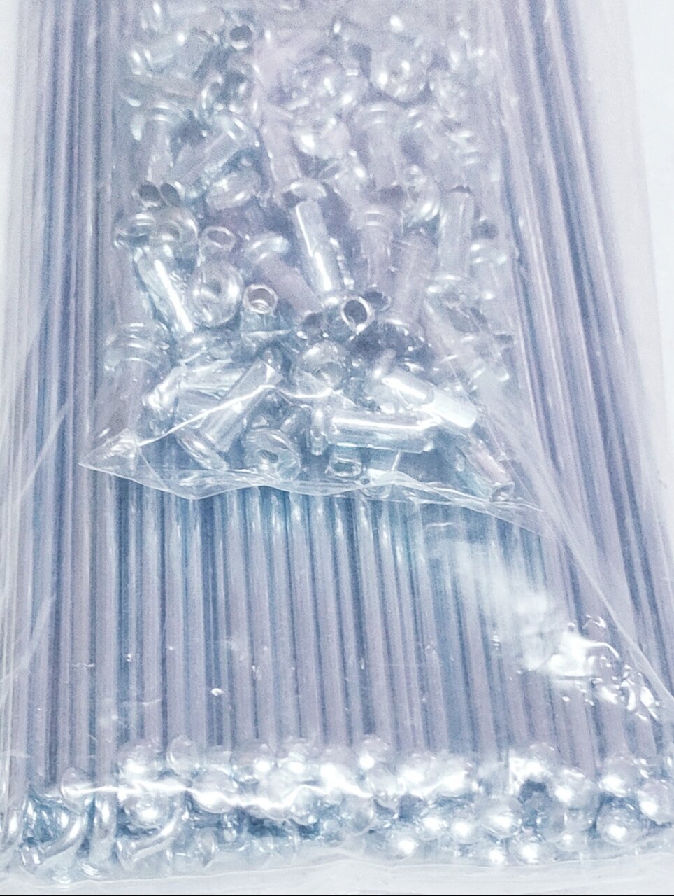 Căm xe đạp xi .600 x72 cây....