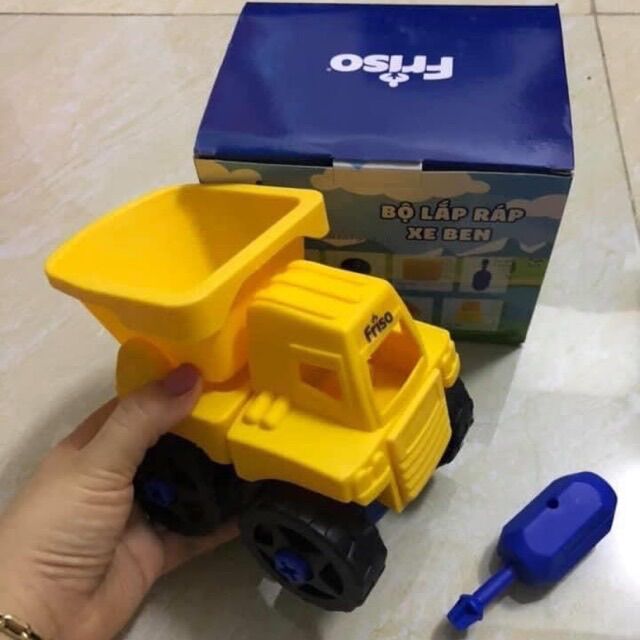 —- Đồ chơi xe chở cát -hkm friso