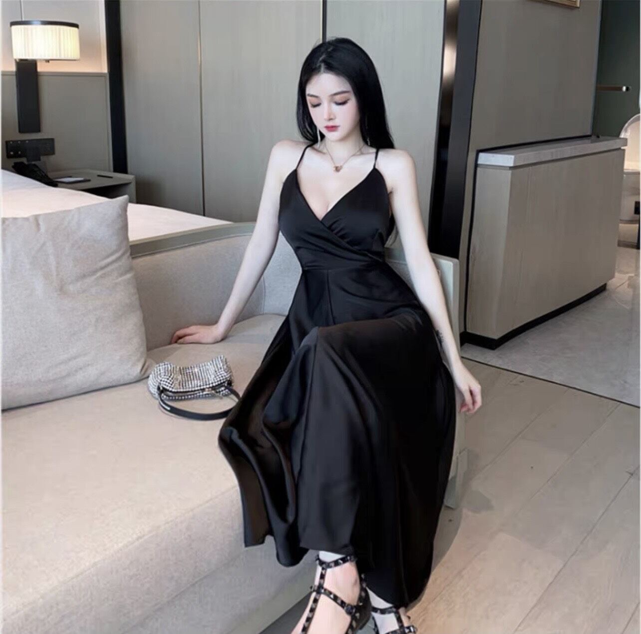 Đầm xòe hai dây nơ lưng