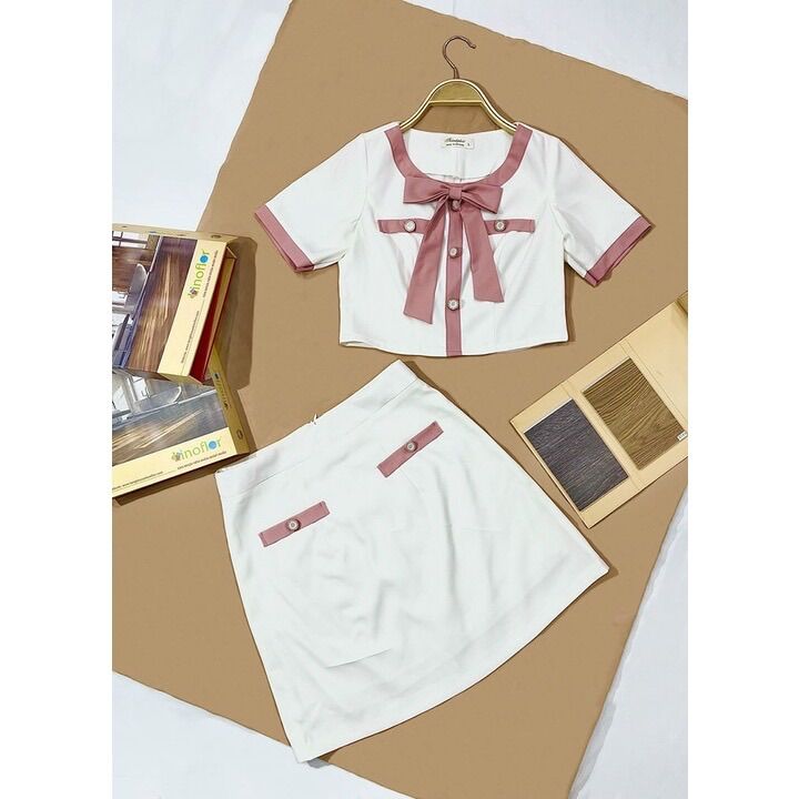 Set đồ croptop áo cổ thắt nhơ và chân váy. Set váy nữ sang chảnh đi chơi tông màu pastel nhẹ nhàng
