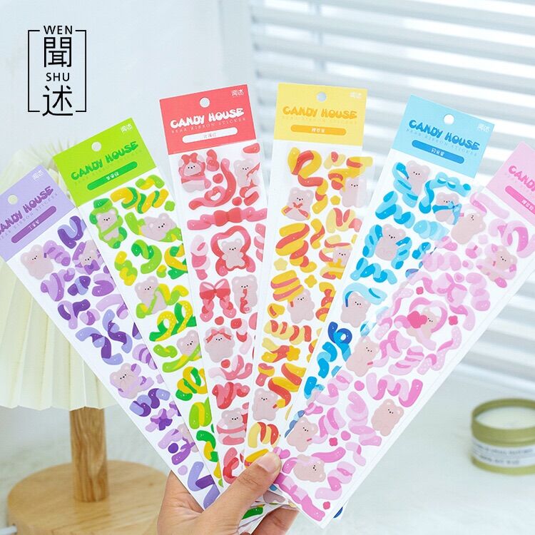 HAI TẤM STICKER GẤU VÀ RUY BĂNG
