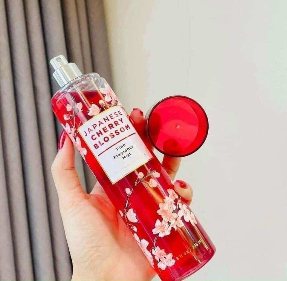 Xịt thơm Bath & Body Works Japanese Cherry Blossom Fine Fragrance Mist Bbw 236ml