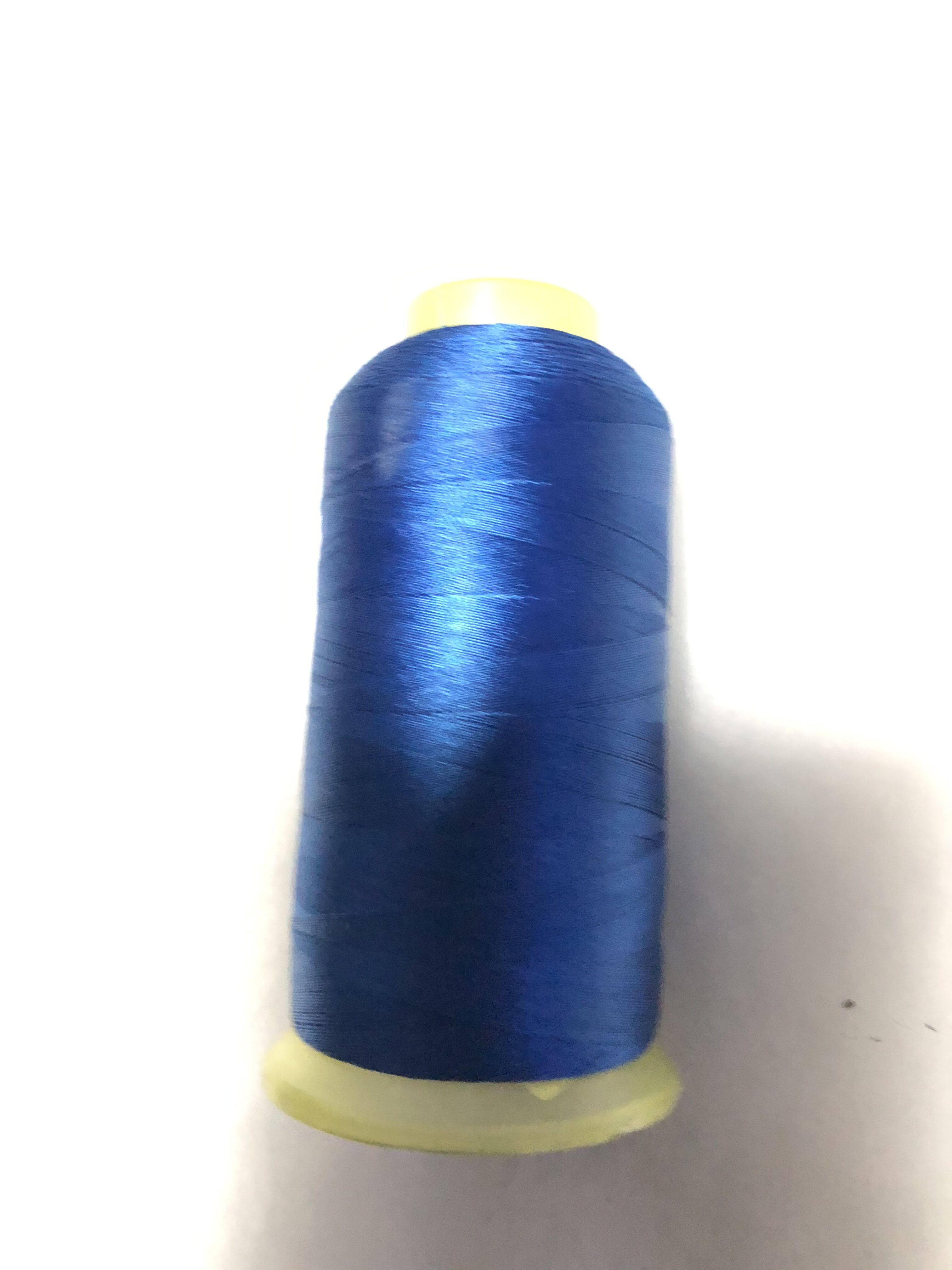 Chỉ máy may, chỉ da cuộn lớn gia dụng, chỉ nylon thủ công, chỉ tơ nhiều màu, quần bò chỉ to