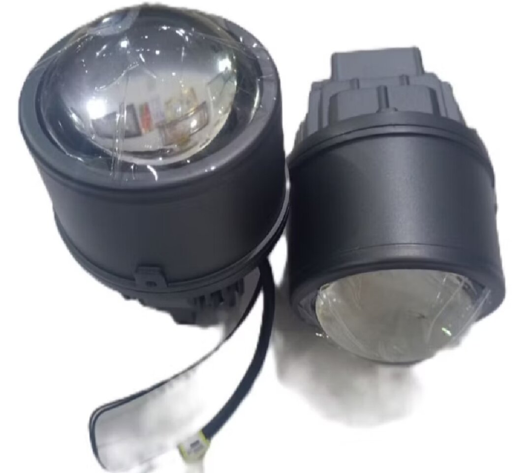 A Pair of Led Matrix 3-in-1 Lamps, the Latest Product, Available in 3 Colors, 12-Month Warranty for Replacement Defects. There Are Mounting Brackets That Fit All Vehicle Models. Price for 2 Undercarriage Lights. Giá 1,530,000 Đồng*Miễn phí vận chuyển