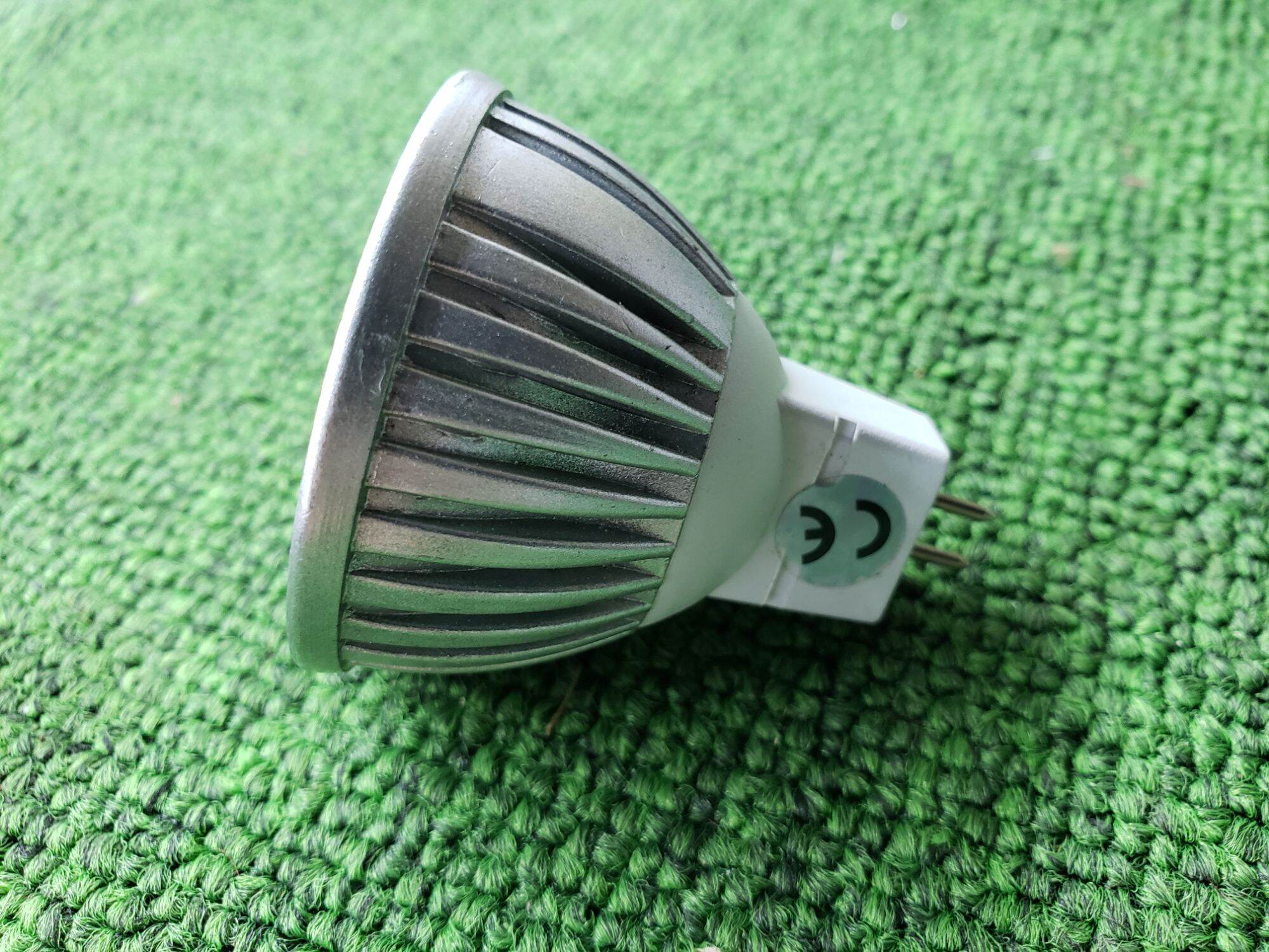 Đèn led âm Trần chiếu điểm 12w sáng vàng.
