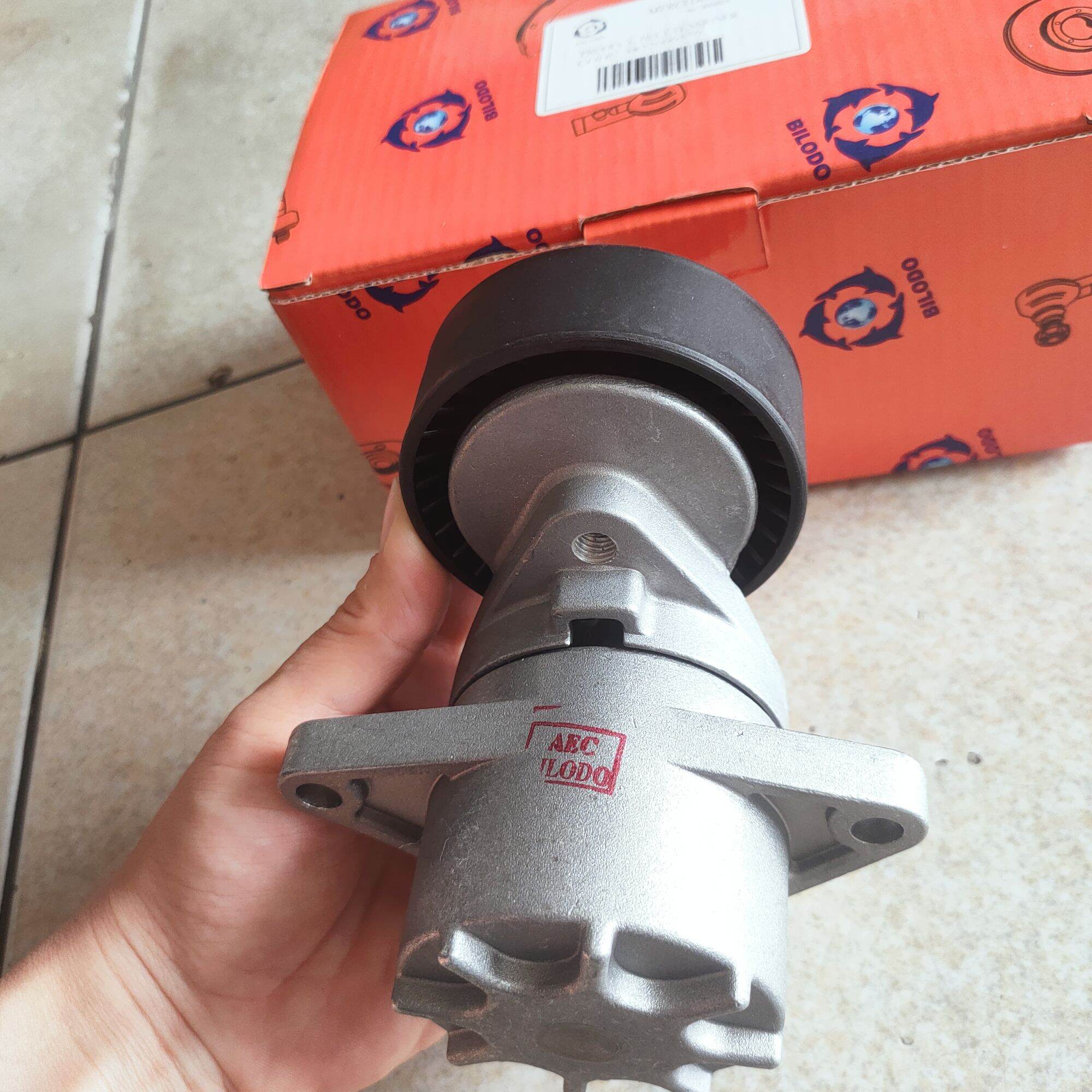 Cụm tăng đưa dây curoa tổng Mercedes SPRINTER