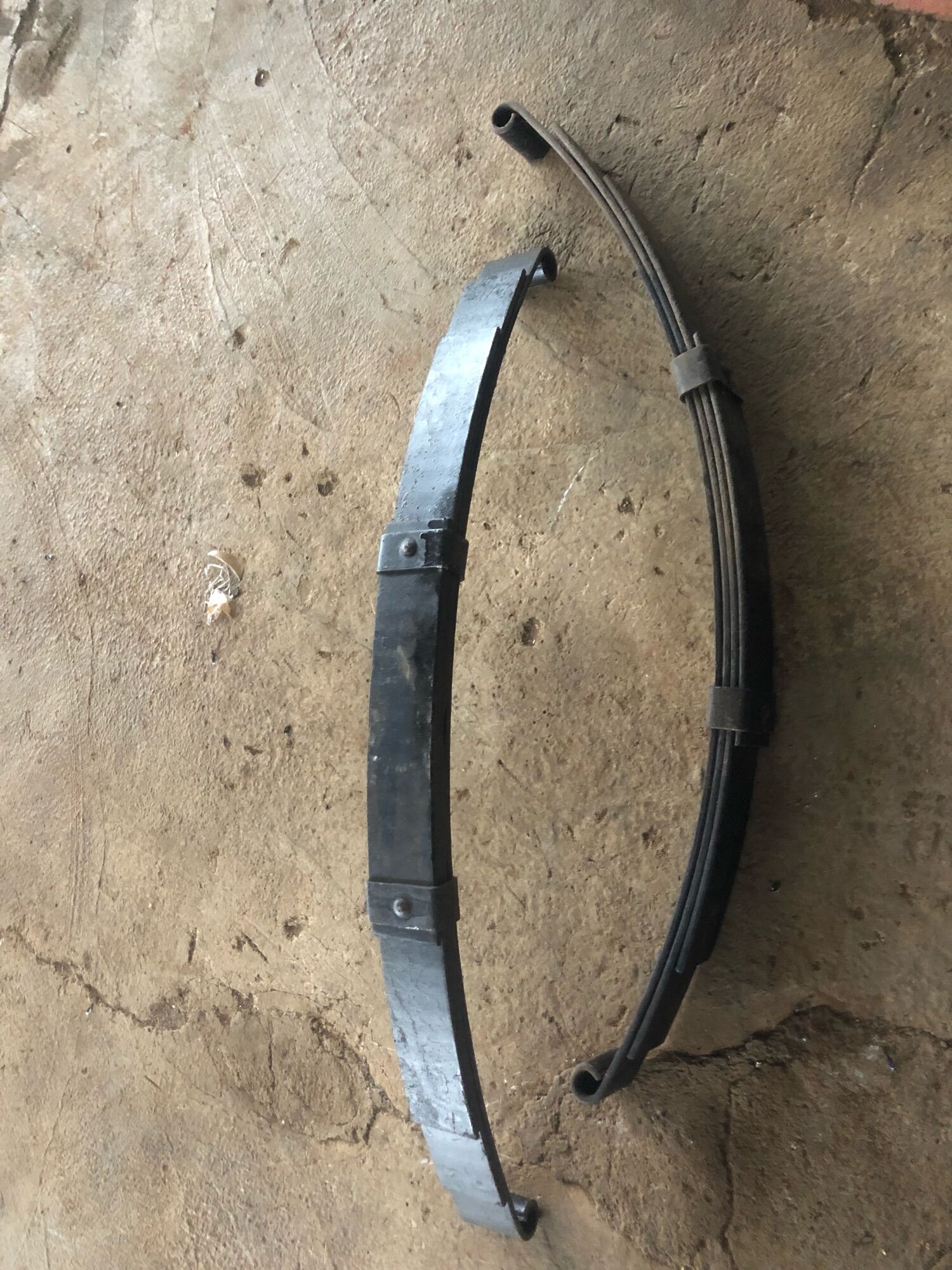 Bộ nhíp xe cải tiến