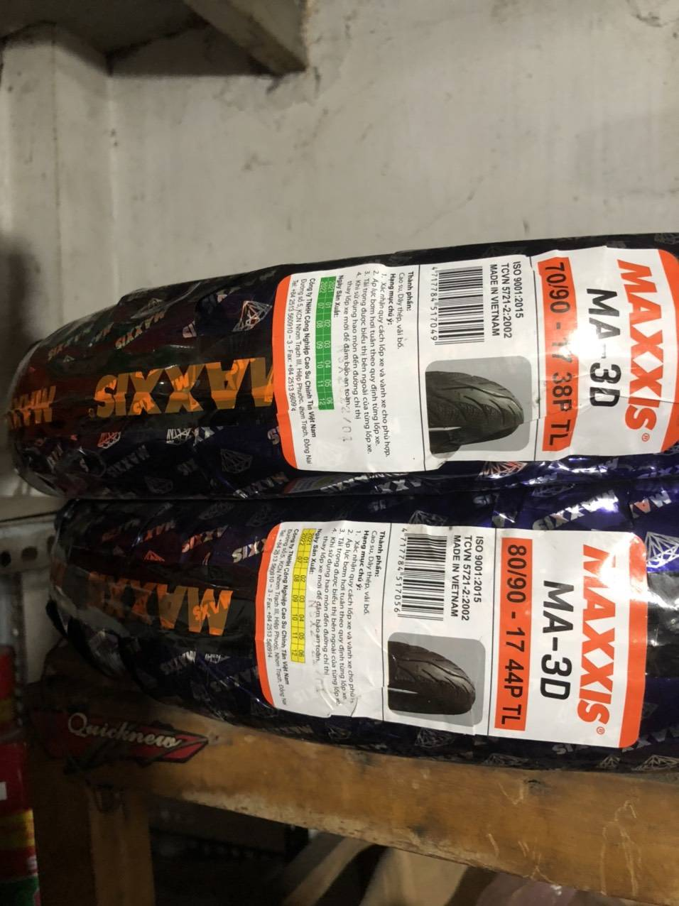 Lốp không ruột maxxis 80/90-17