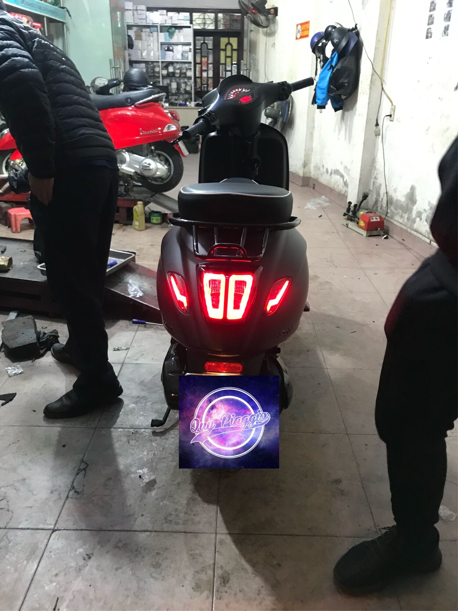 Ốp càng kiểu JS Manuf nhôm CNC cho Vespa Sprint Primavera GTS LX S (Trừ Sprint 3vie)