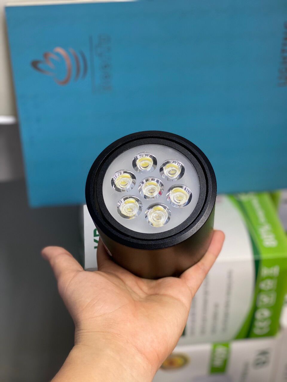 Đèn lon nổi led 3w và 7w