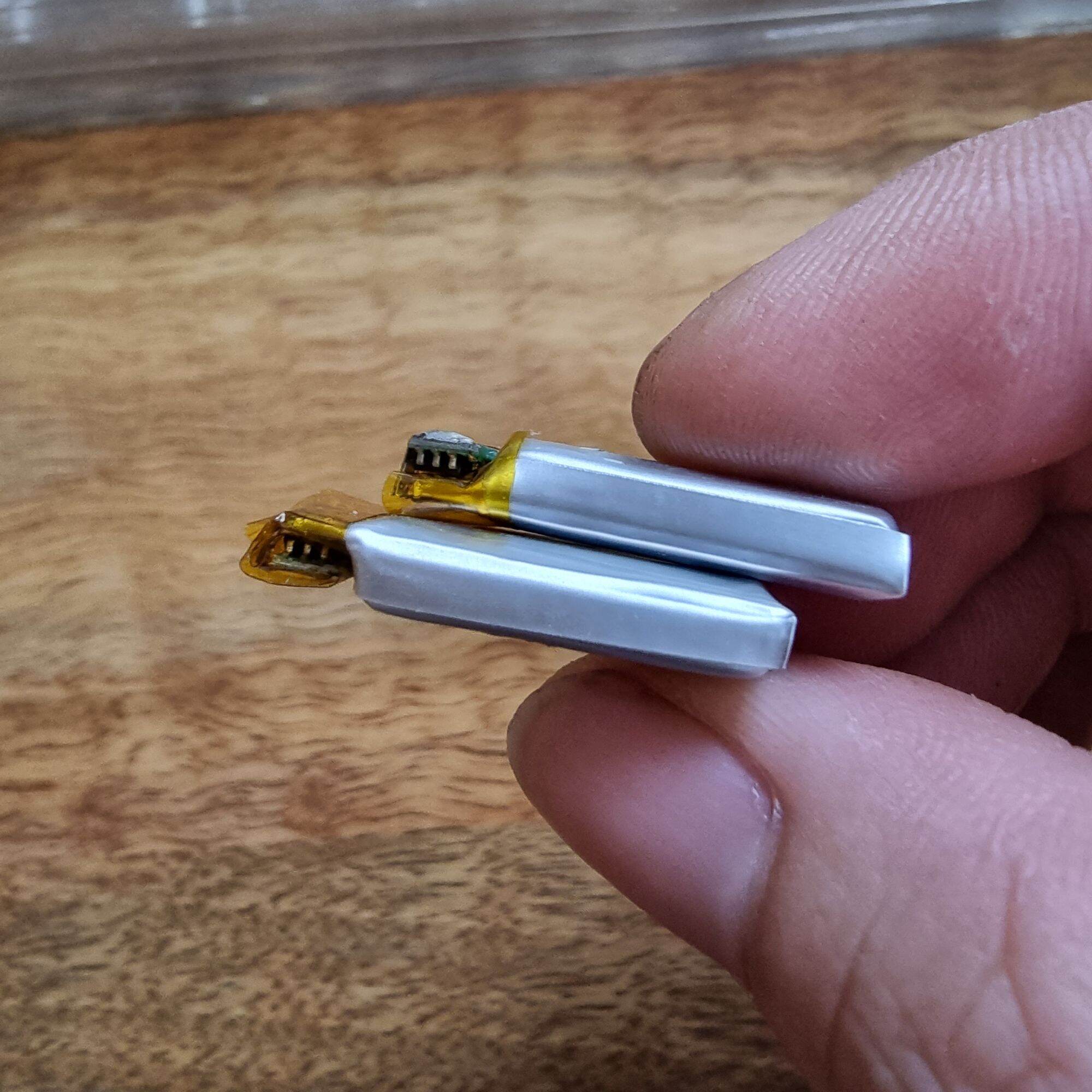 Pin Lithium Polymer 551227 có mạch bảo vệ / 3.7v  120mah (mới tồn kho)