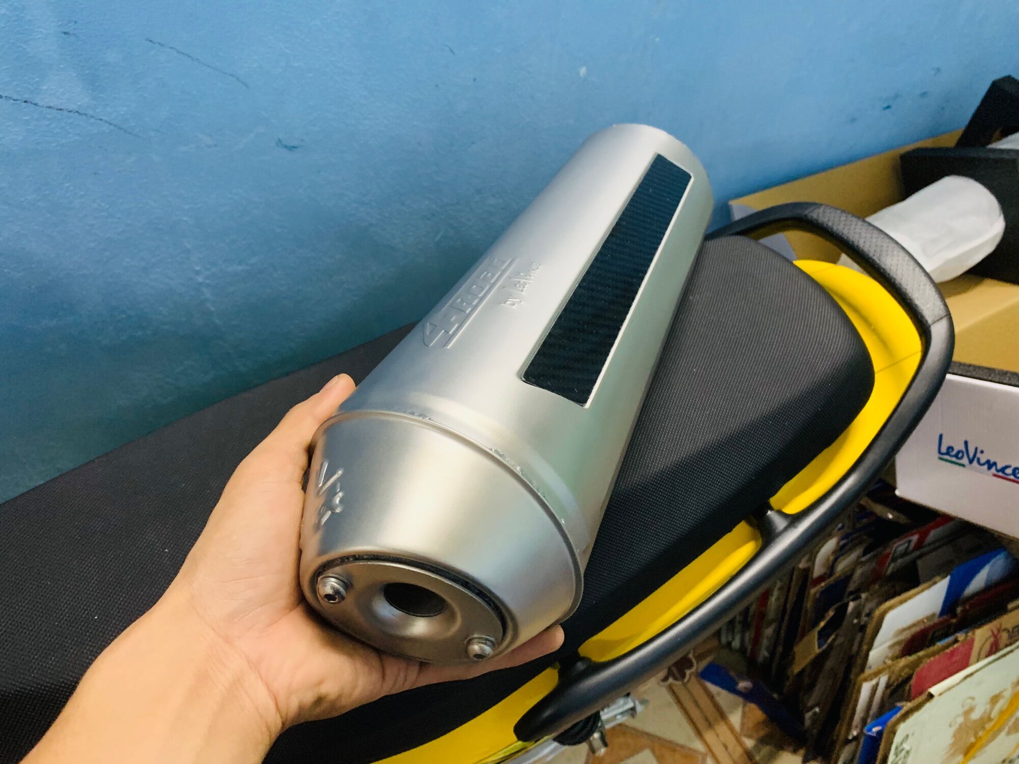 Lon Pô 4Road 2011 Carbon + Cổ Dê Inox 304