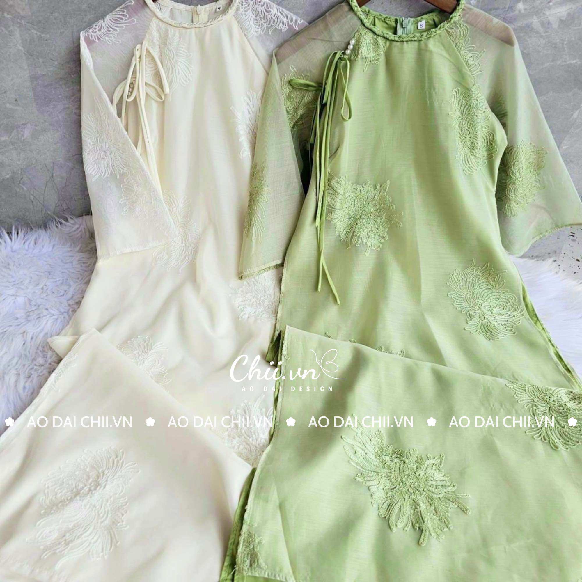 Áo Dài Dáng Suông Cách Tân Thi Thư Cổ Tròn