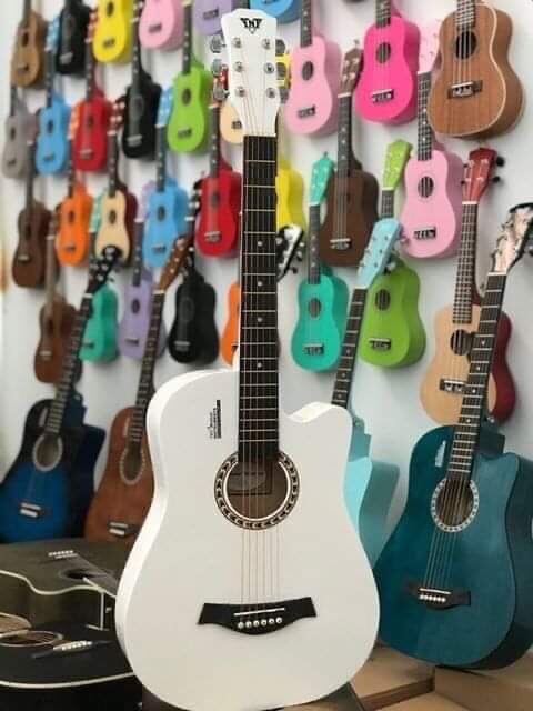 Đàn guitar acoustic T70 giá 750k