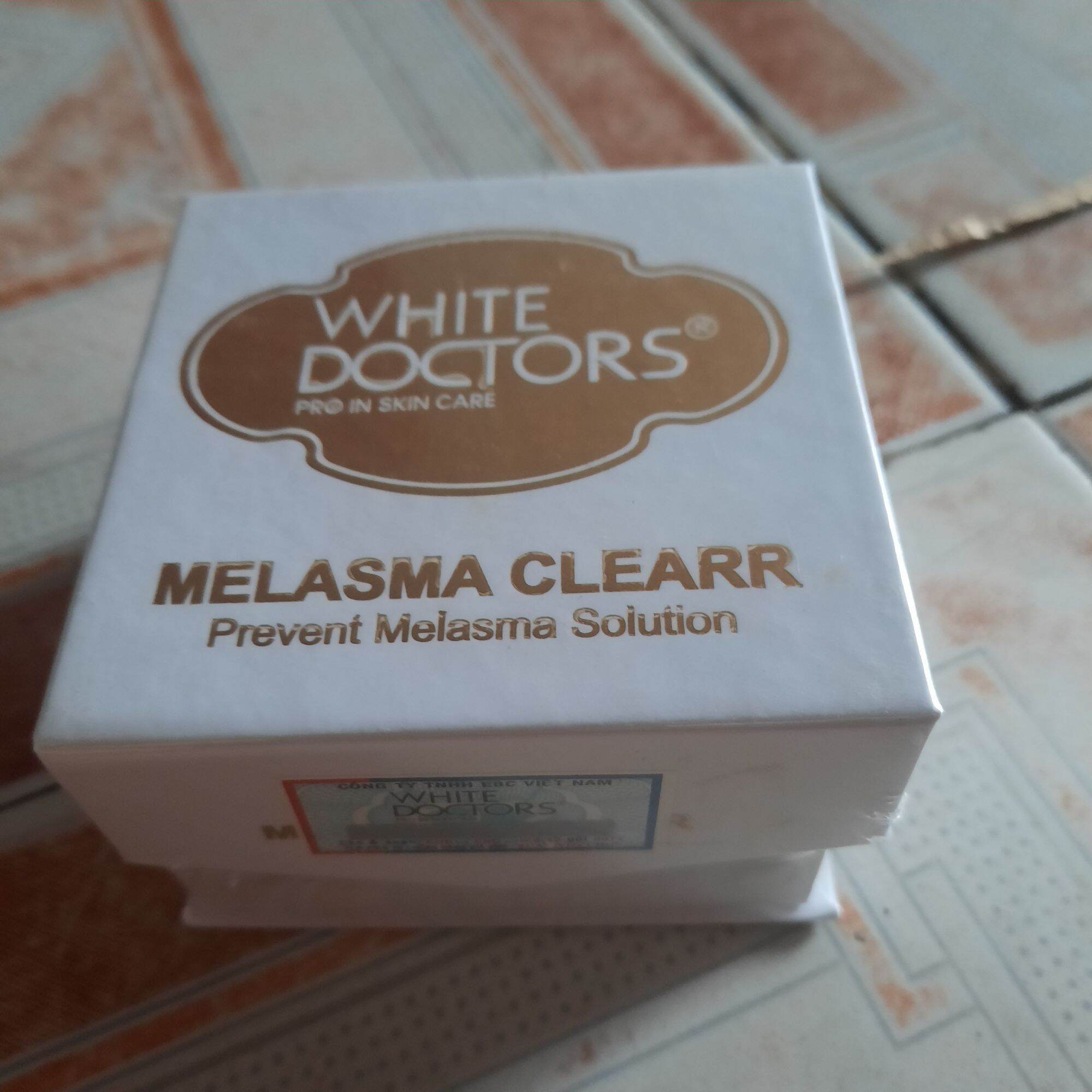 White doctor nám nhẹ