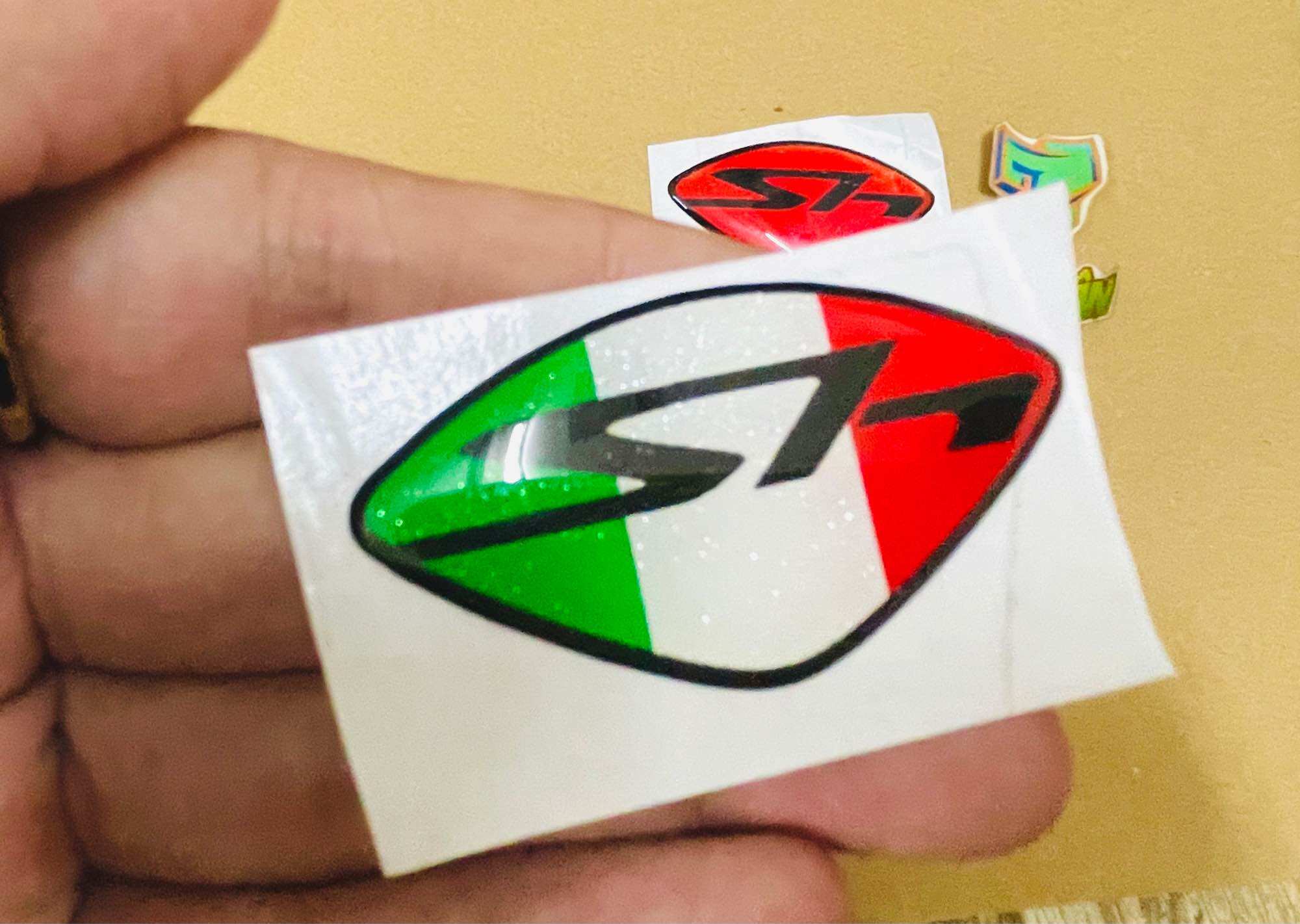 Logo Sh ánh camay tem nổi dán mặt nạ trang trí xe.