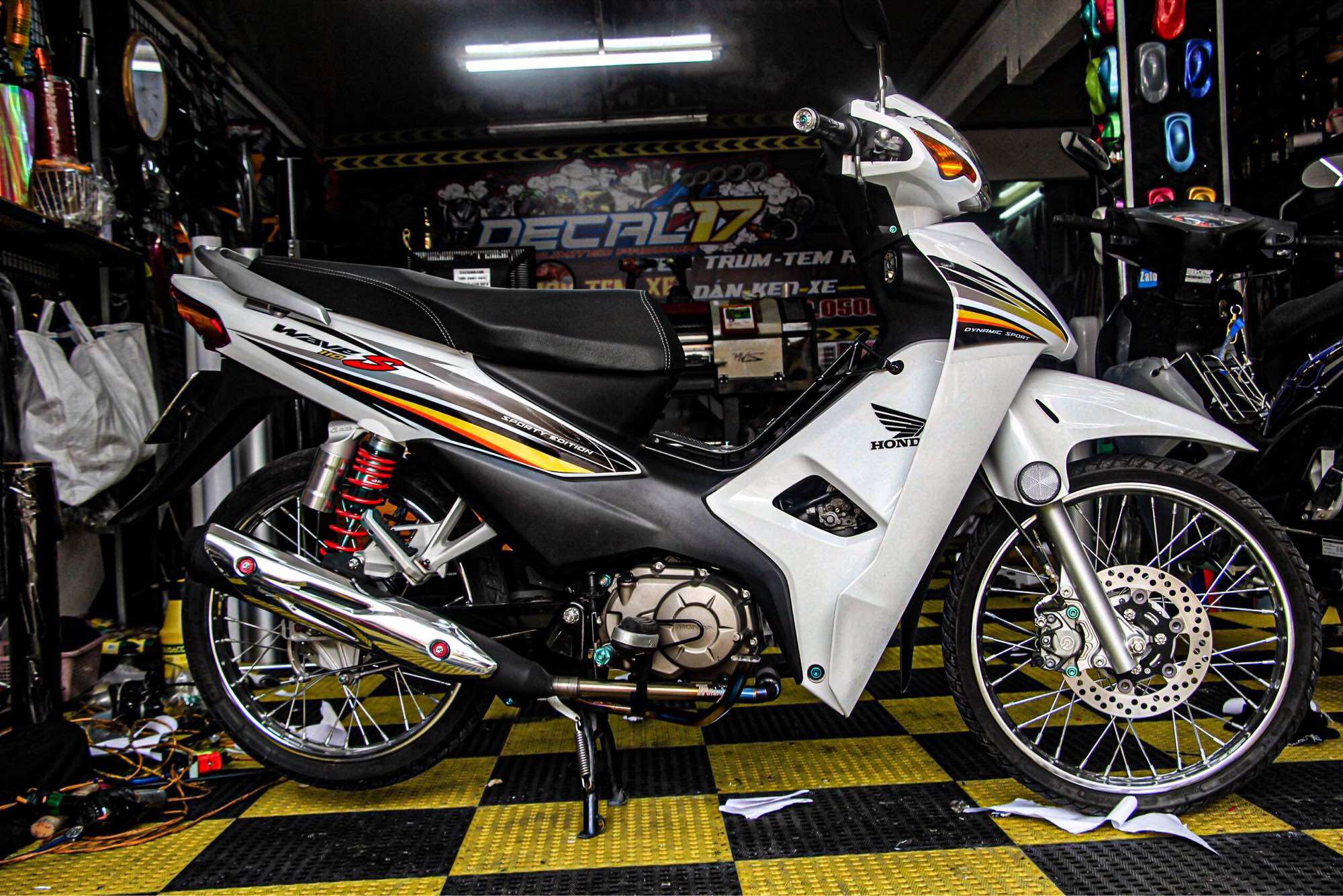 Tem xe wave S trắng tem chế