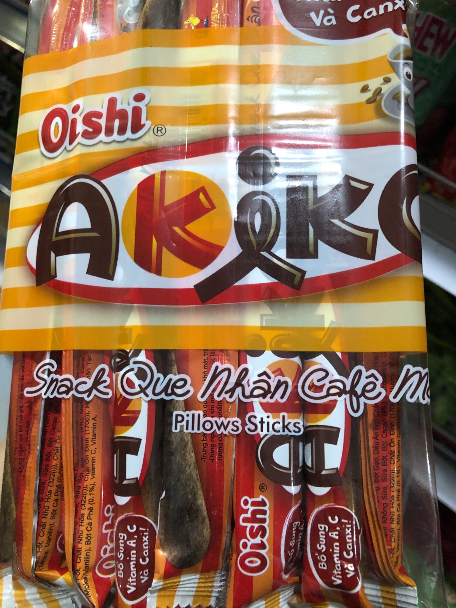 Bánh snack que nhân cà phê moka oishi akiko 160g