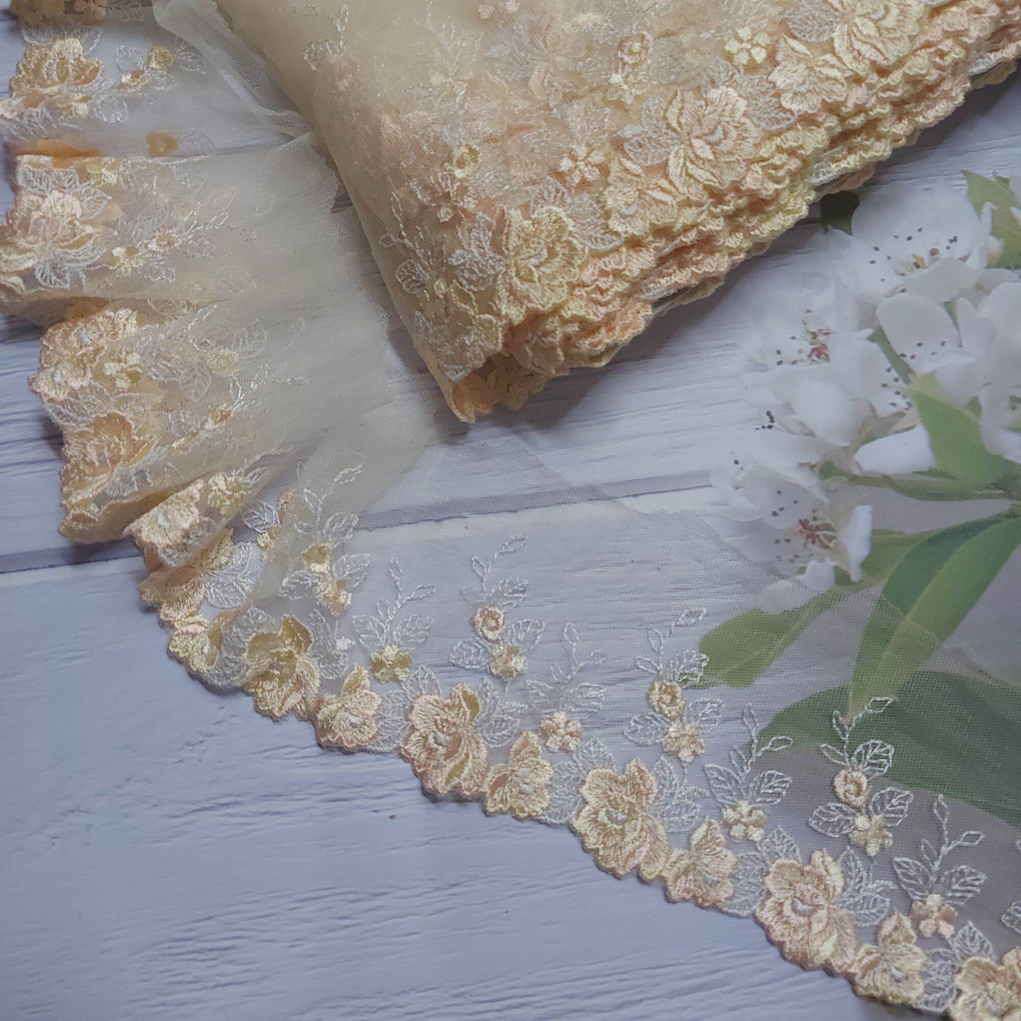 Ren tấm lưới thêu chân , phụ kiện may vá , bản rộng 9cm.