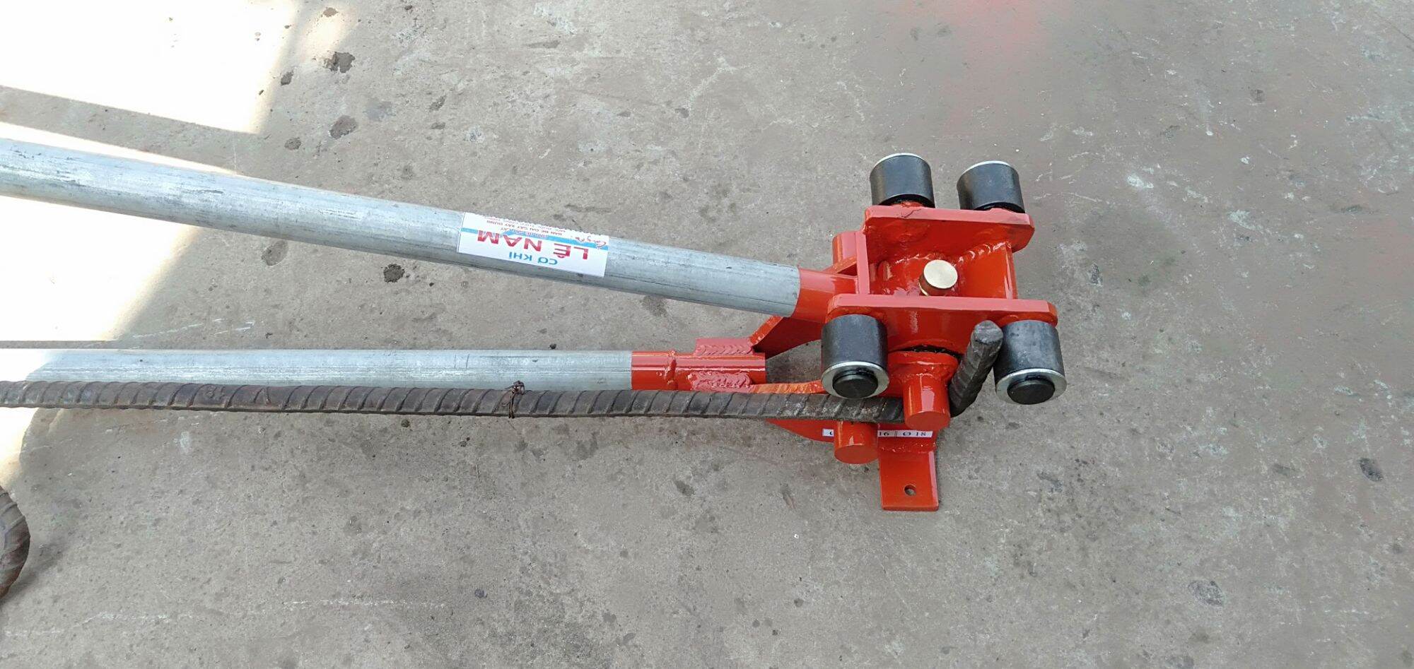 bẻ sắt phi 10_18 @@ BÀN BẺ ĐAI (tay phải) 6-8-10